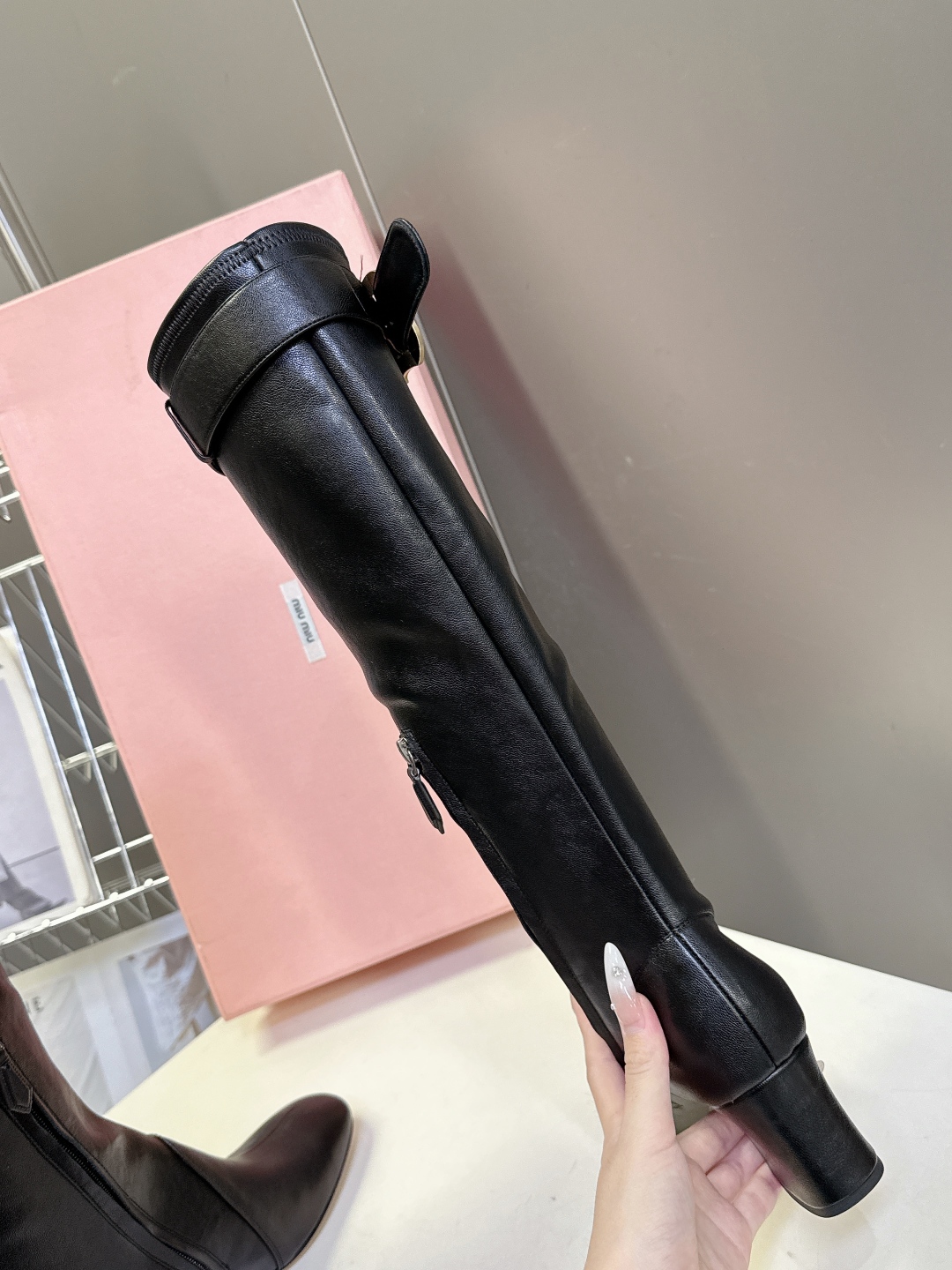 MiuMiu缪缪2025秋冬最新走秀款长靴 秀款出镜率最高的单品 miu家订货会一鞋难求 超多明星时尚博