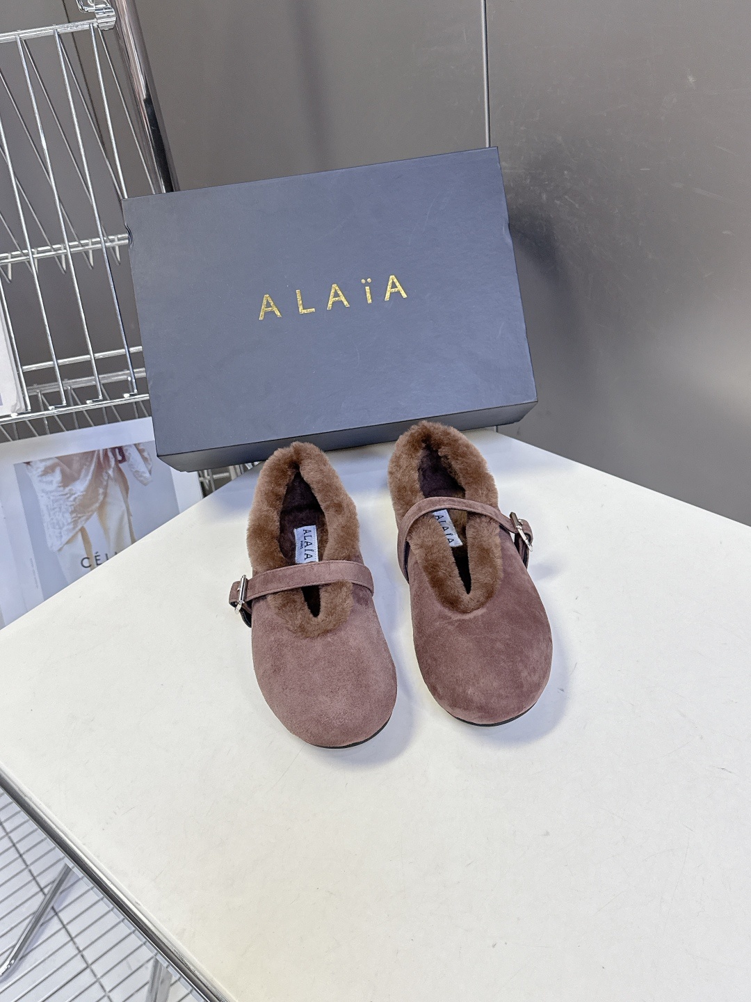 Alaia 阿莱亚秋冬走秀款平底玛丽珍毛毛鞋 章小蕙同款 甜酷仙女风 人气超高的一款毛里平底鞋,浪漫又迷