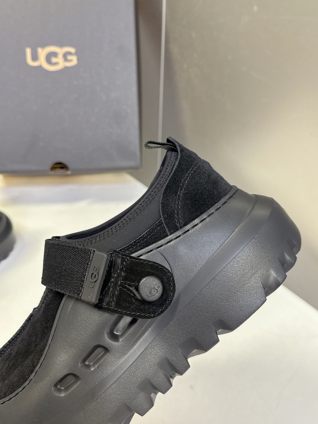 男装➕10 UGG雪地靴秋冬最新厚底情侣款毛毛鞋 秋冬必备毛毛鞋 真羊毛上脚超暖和 一款不会撞衫的鞋子 