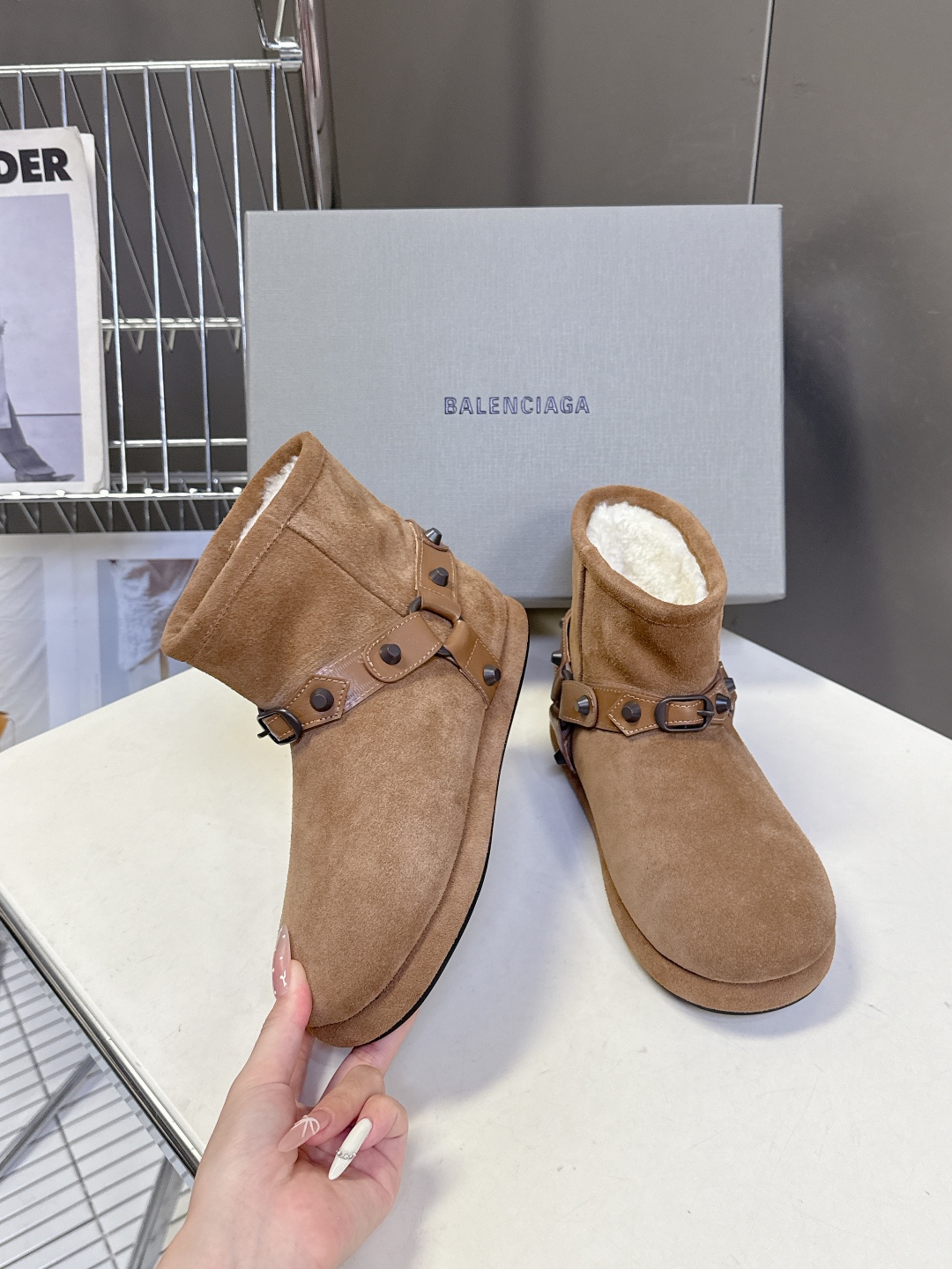 BALENCIAGA巴黎世家秋冬最新款滑雪系列 雪地靴 超多明星网红种草 细节完美复刻 设计师推出探索时