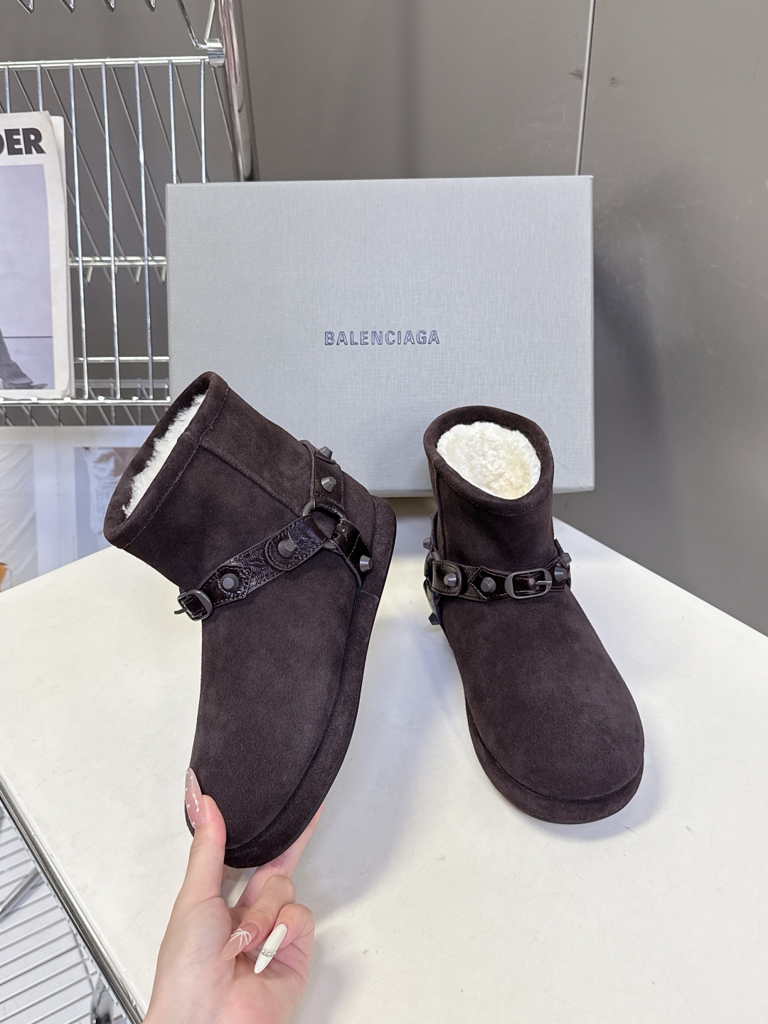 BALENCIAGA巴黎世家秋冬最新款滑雪系列 雪地靴 超多明星网红种草 细节完美复刻 设计师推出探索时