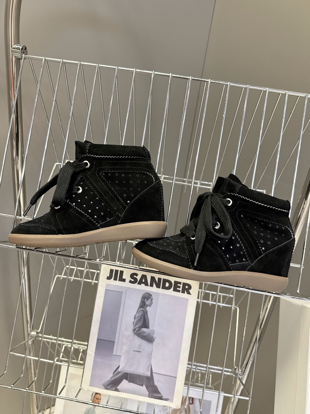ISABEL MARANT 伊莎贝尔秋冬最新款高帮鞋 超多明星网红博主热推款 妥妥的增高神器 一双简单又