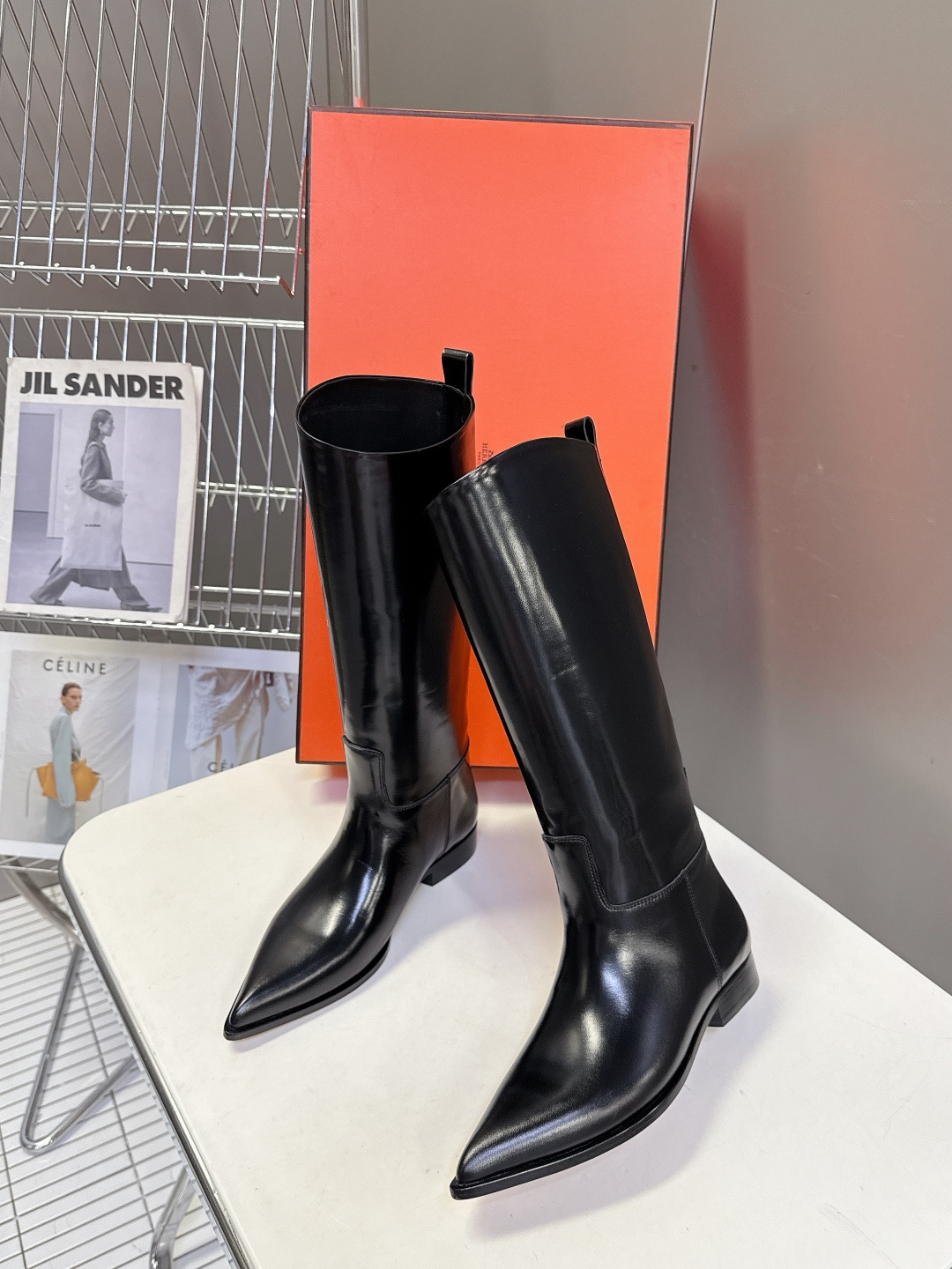 Hermes 爱马仕秋冬最新款老钱风尖头 骑士靴 长靴 专柜超难配货 🐎家靴子的设计风格通常以经典简约为