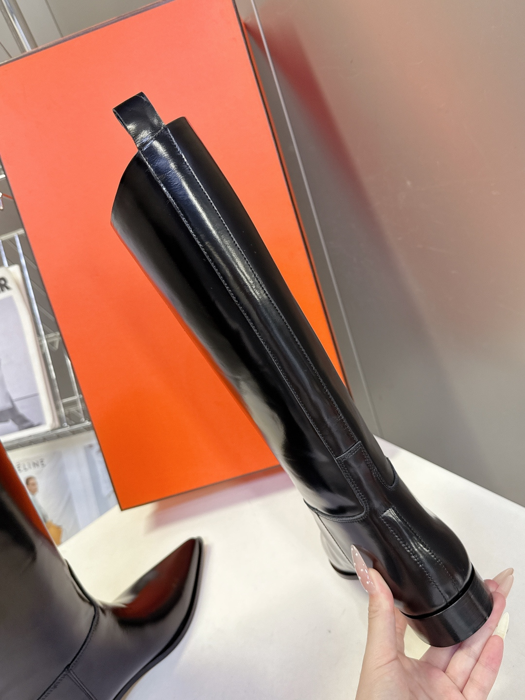 Hermes 爱马仕秋冬最新款老钱风尖头 骑士靴 长靴 专柜超难配货 🐎家靴子的设计风格通常以经典简约为