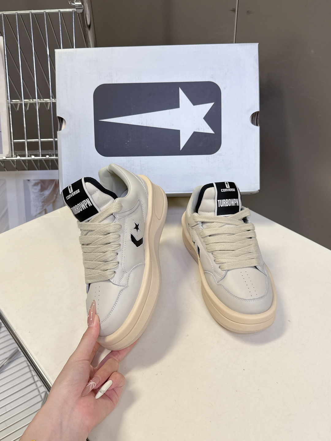 Rick Owens 欧文斯 x Converse匡威联名款运动鞋 超多明星时尚博主种草 两个品牌元素相