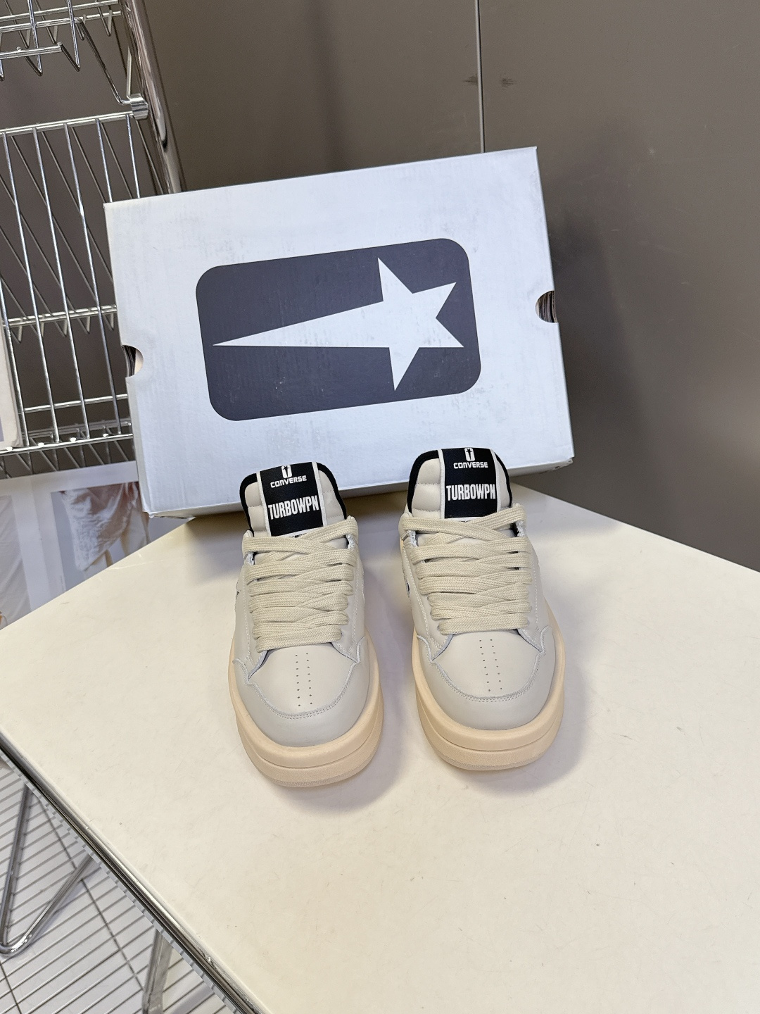 Rick Owens 欧文斯 x Converse匡威联名款运动鞋 超多明星时尚博主种草 两个品牌元素相