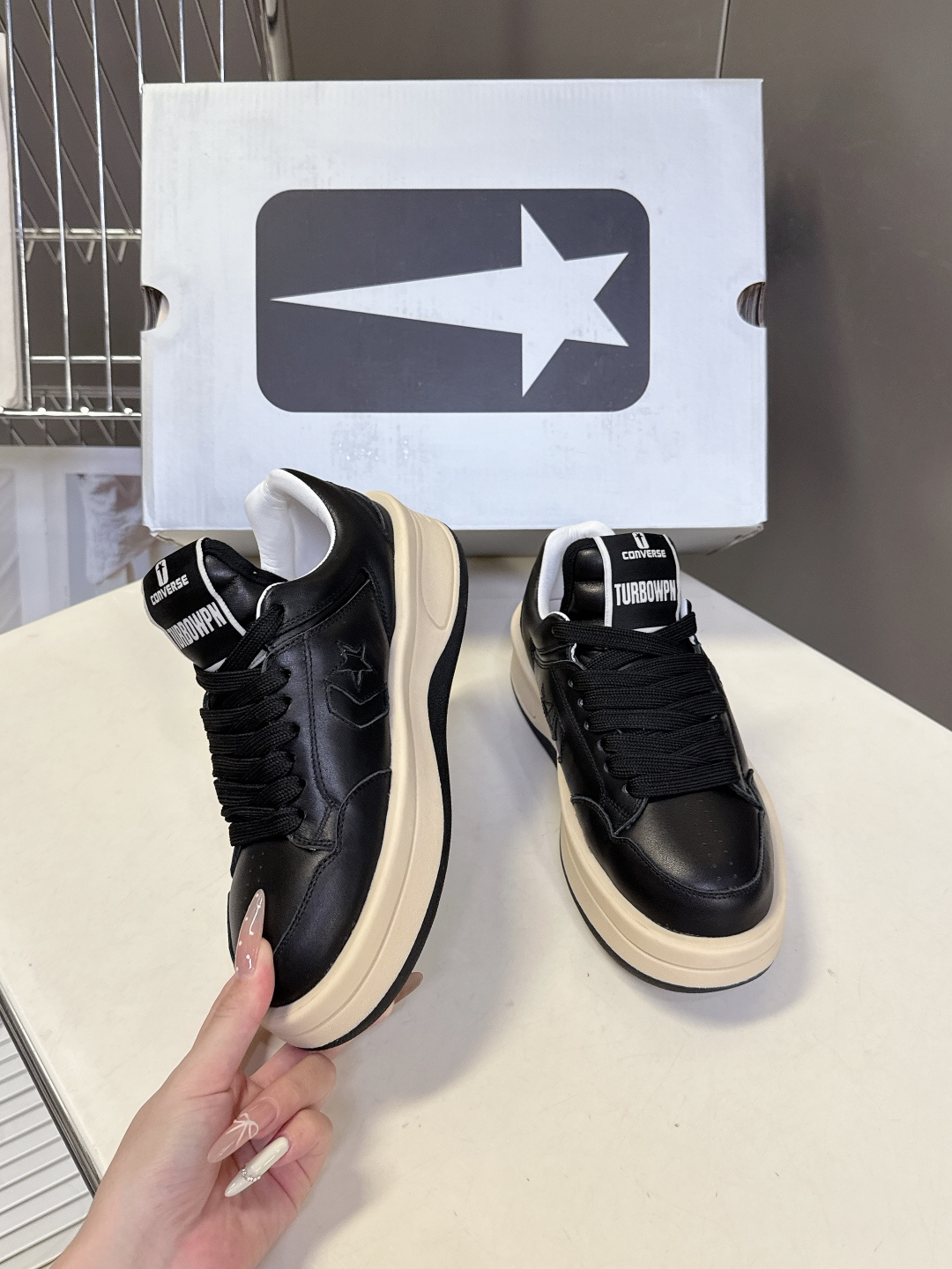 Rick Owens 欧文斯 x Converse匡威联名款运动鞋 超多明星时尚博主种草 两个品牌元素相