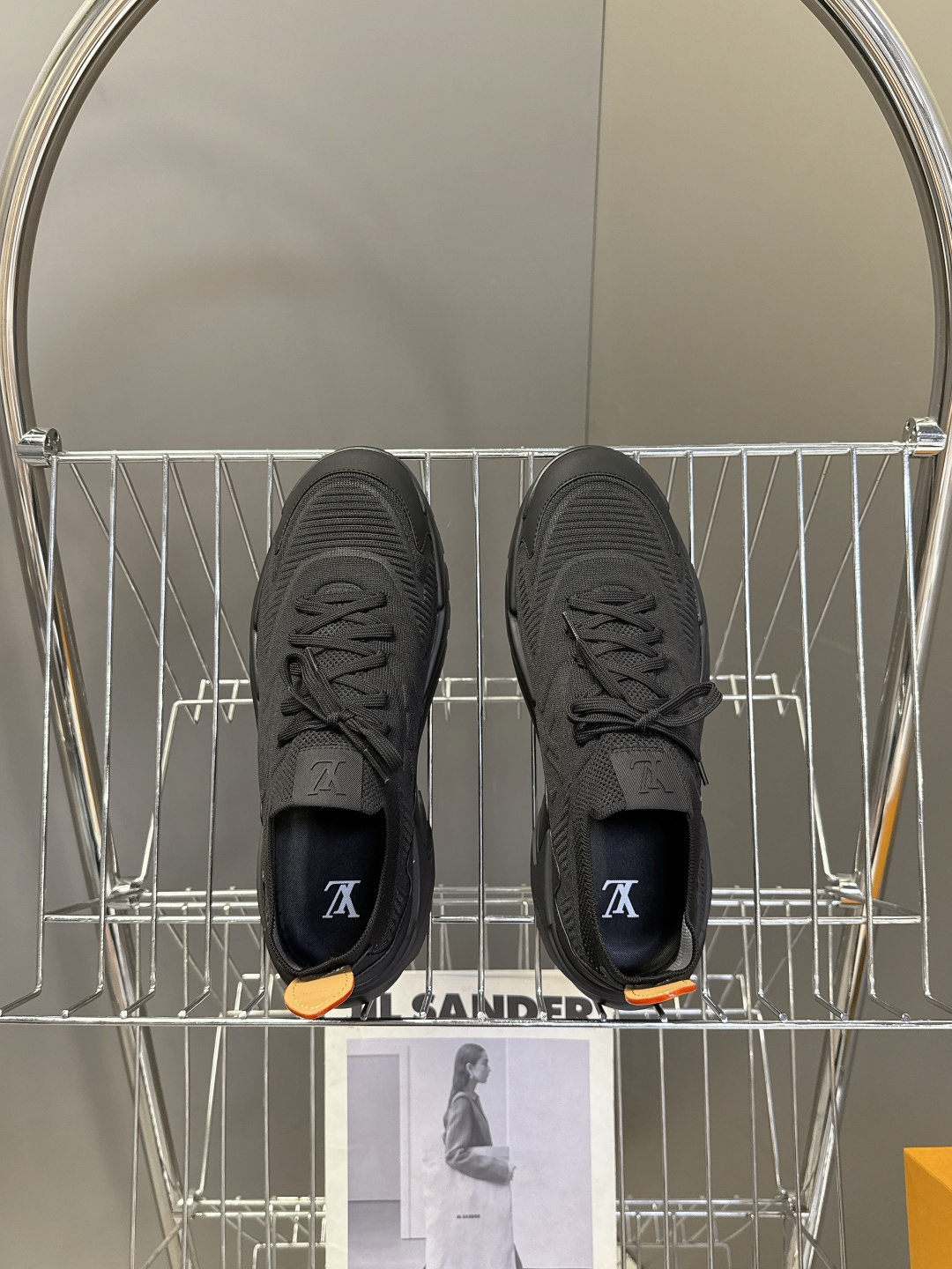 Louis Vuitton 路易威登最新款 运动鞋 休闲鞋 超多明星时尚博主种草 LV运动鞋以摩登笔触焕