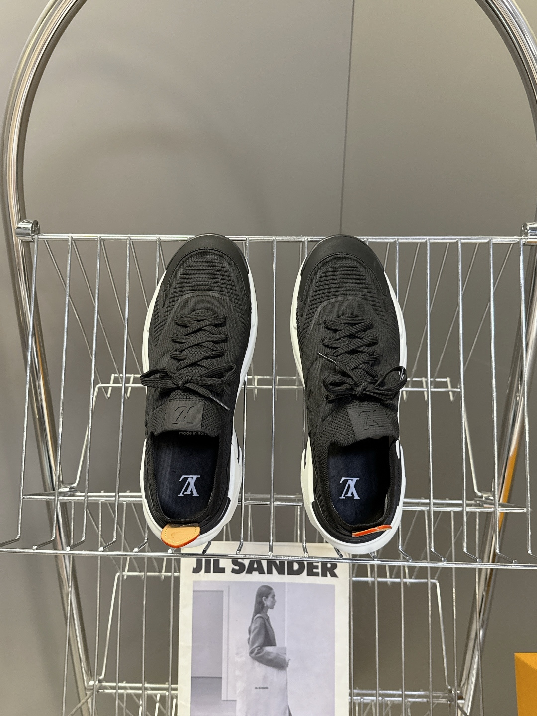 Louis Vuitton 路易威登最新款 运动鞋 休闲鞋 超多明星时尚博主种草 LV运动鞋以摩登笔触焕