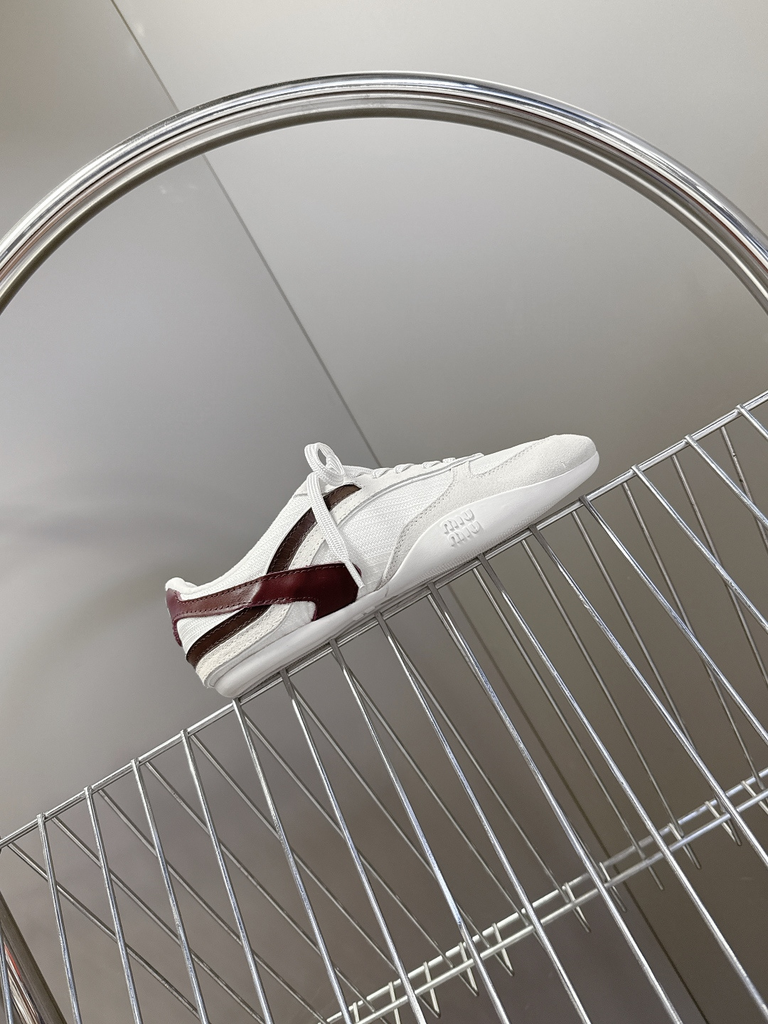 MiuMiu缪缪最新走秀款复古休闲鞋 德训鞋官方秀场出镜率最高的单品 超多明星时尚博主种草 miu系穿搭