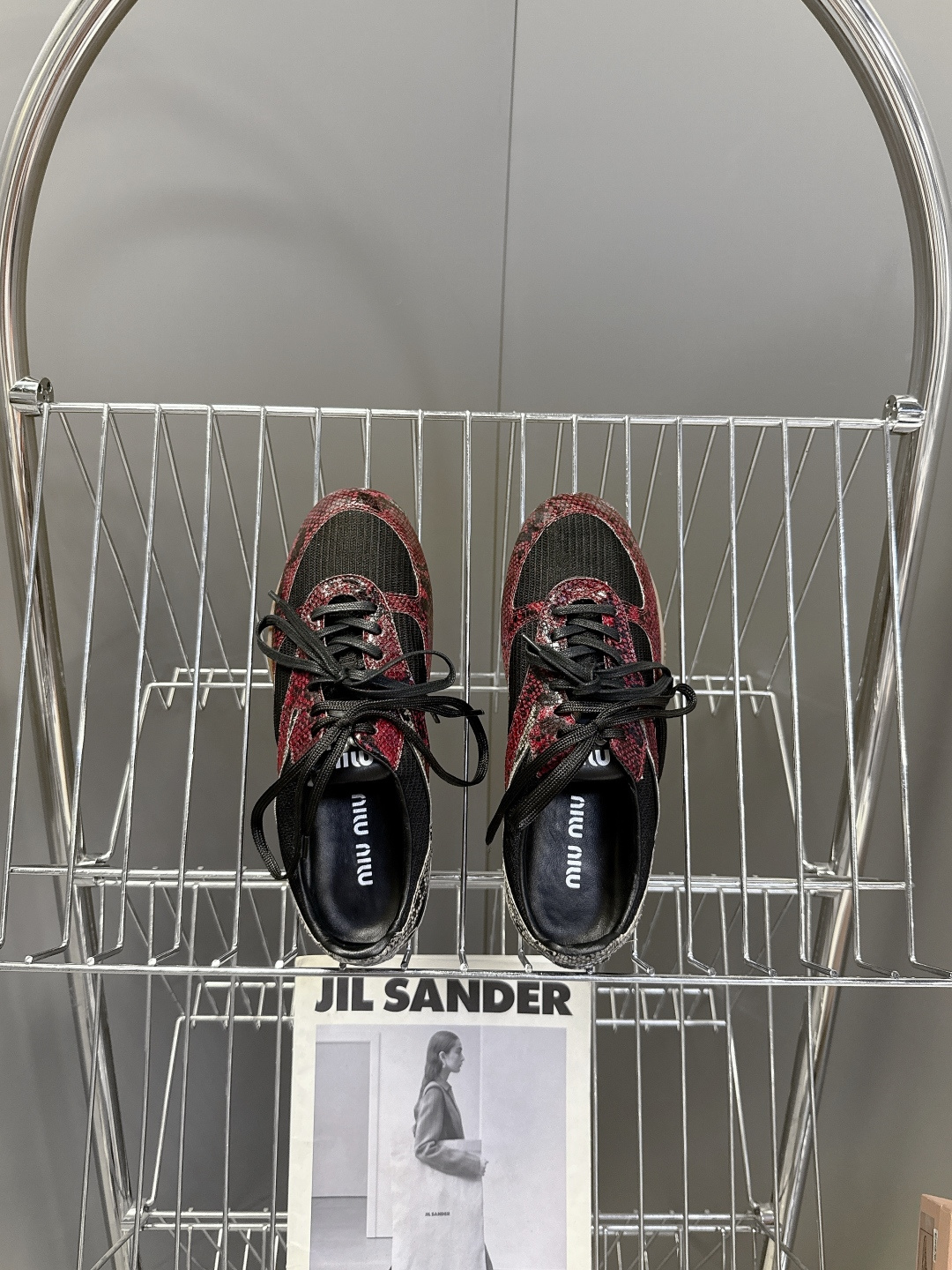 MiuMiu缪缪最新走秀款复古休闲鞋 德训鞋官方秀场出镜率最高的单品 超多明星时尚博主种草 miu系穿搭