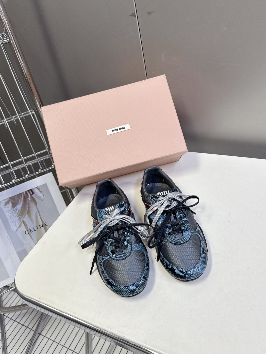 MiuMiu缪缪最新走秀款复古休闲鞋 德训鞋官方秀场出镜率最高的单品 超多明星时尚博主种草 miu系穿搭