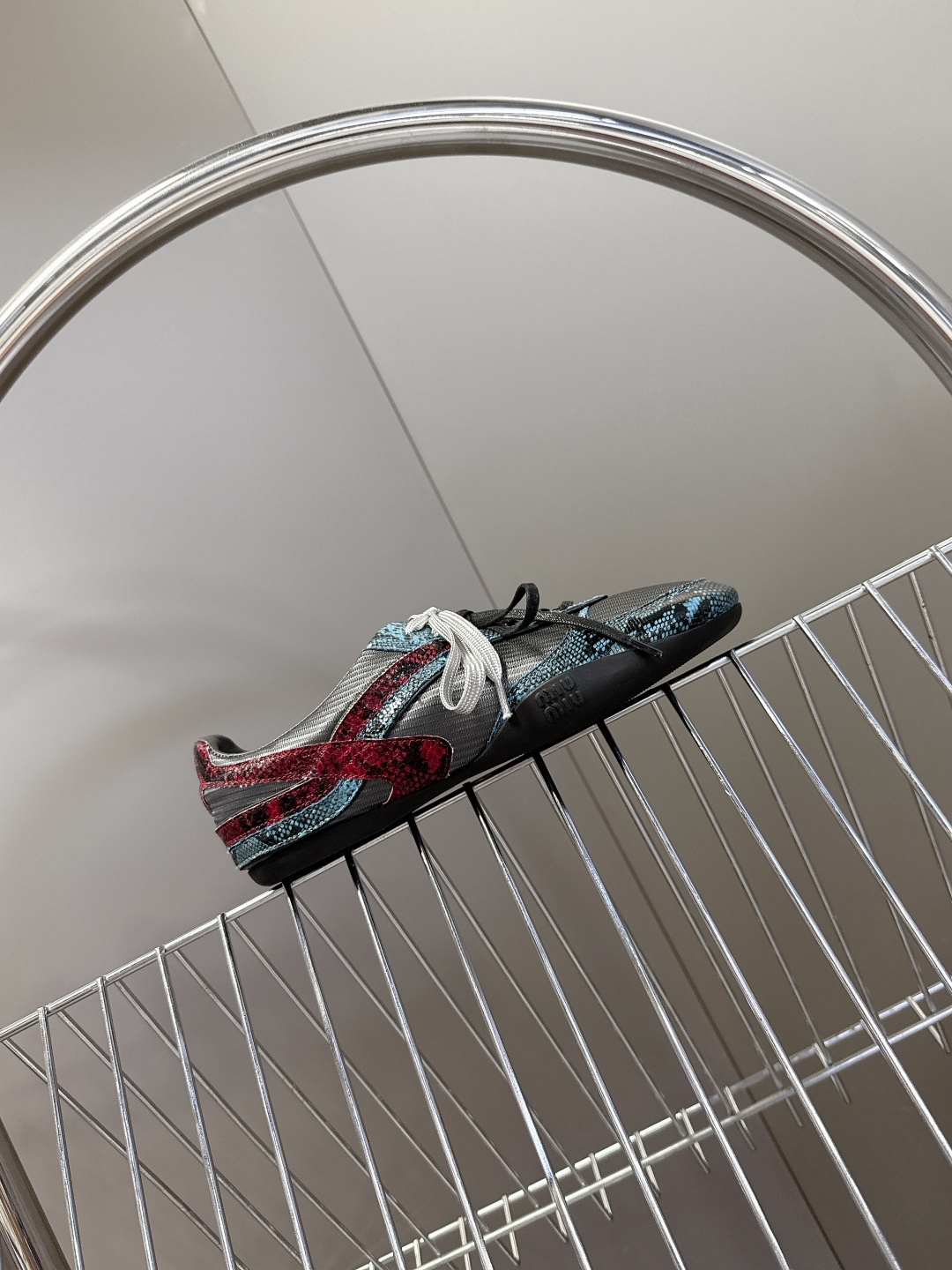 MiuMiu缪缪最新走秀款复古休闲鞋 德训鞋官方秀场出镜率最高的单品 超多明星时尚博主种草 miu系穿搭