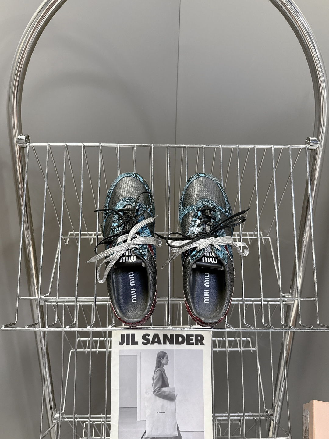 MiuMiu缪缪最新走秀款复古休闲鞋 德训鞋官方秀场出镜率最高的单品 超多明星时尚博主种草 miu系穿搭