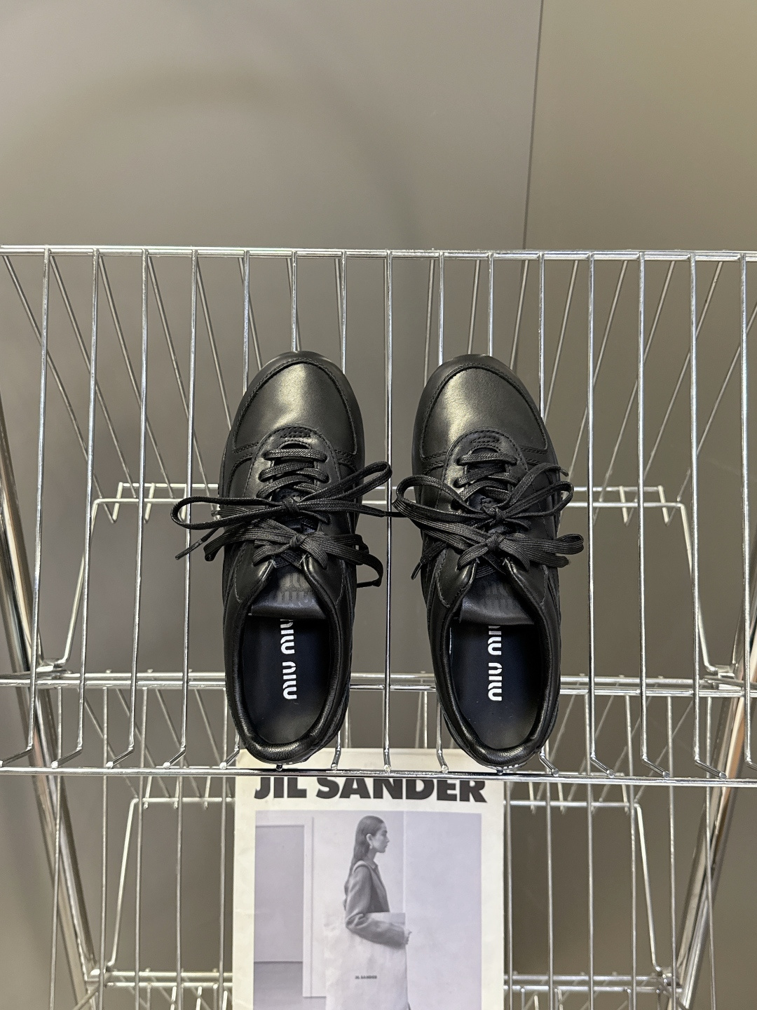 MiuMiu缪缪最新走秀款复古休闲鞋 德训鞋官方秀场出镜率最高的单品 超多明星时尚博主种草 miu系穿搭