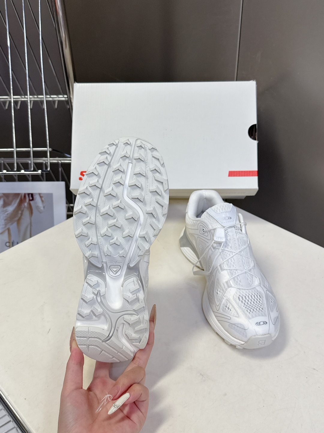 SALOMON 萨洛蒙 户外休闲 运动鞋 超多明星时尚博主种草原版购入开发 做货 全新演绎的专注于其空气