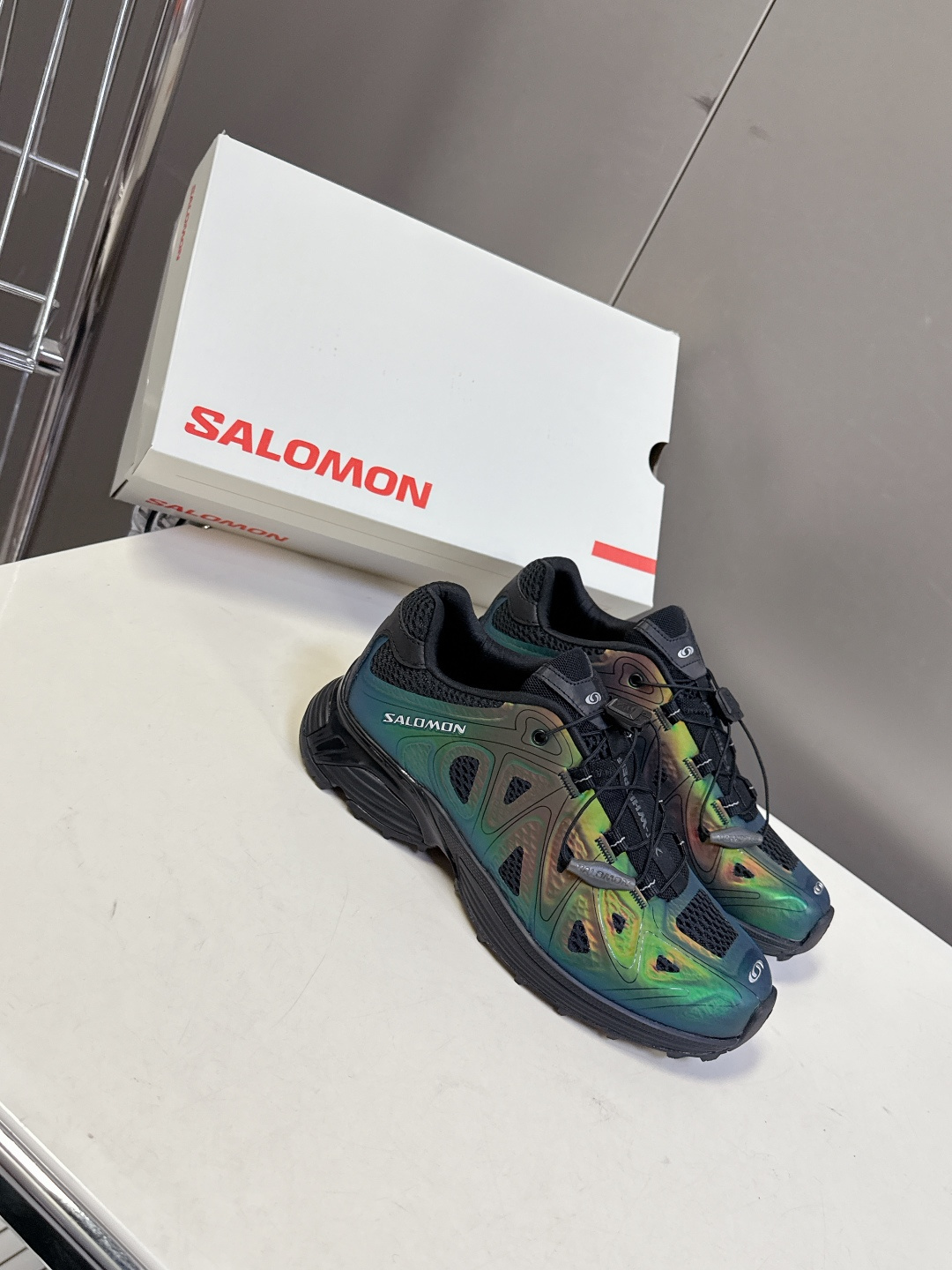 SALOMON 萨洛蒙 户外休闲 运动鞋 超多明星时尚博主种草原版购入开发 做货 全新演绎的专注于其空气