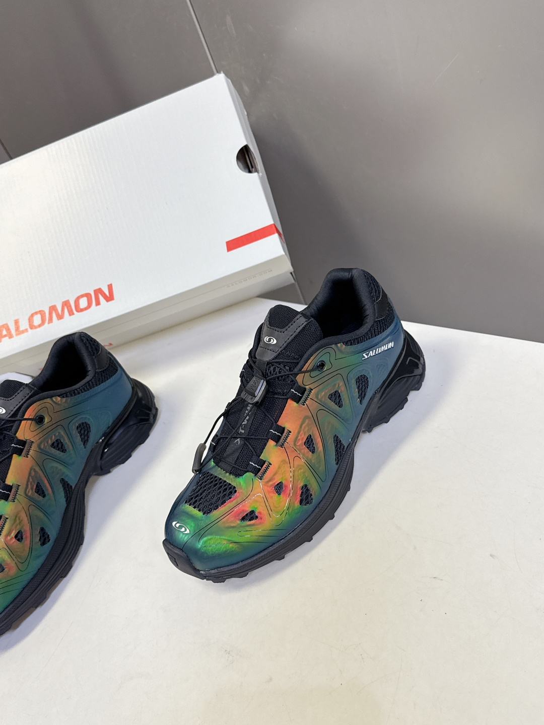 SALOMON 萨洛蒙 户外休闲 运动鞋 超多明星时尚博主种草原版购入开发 做货 全新演绎的专注于其空气