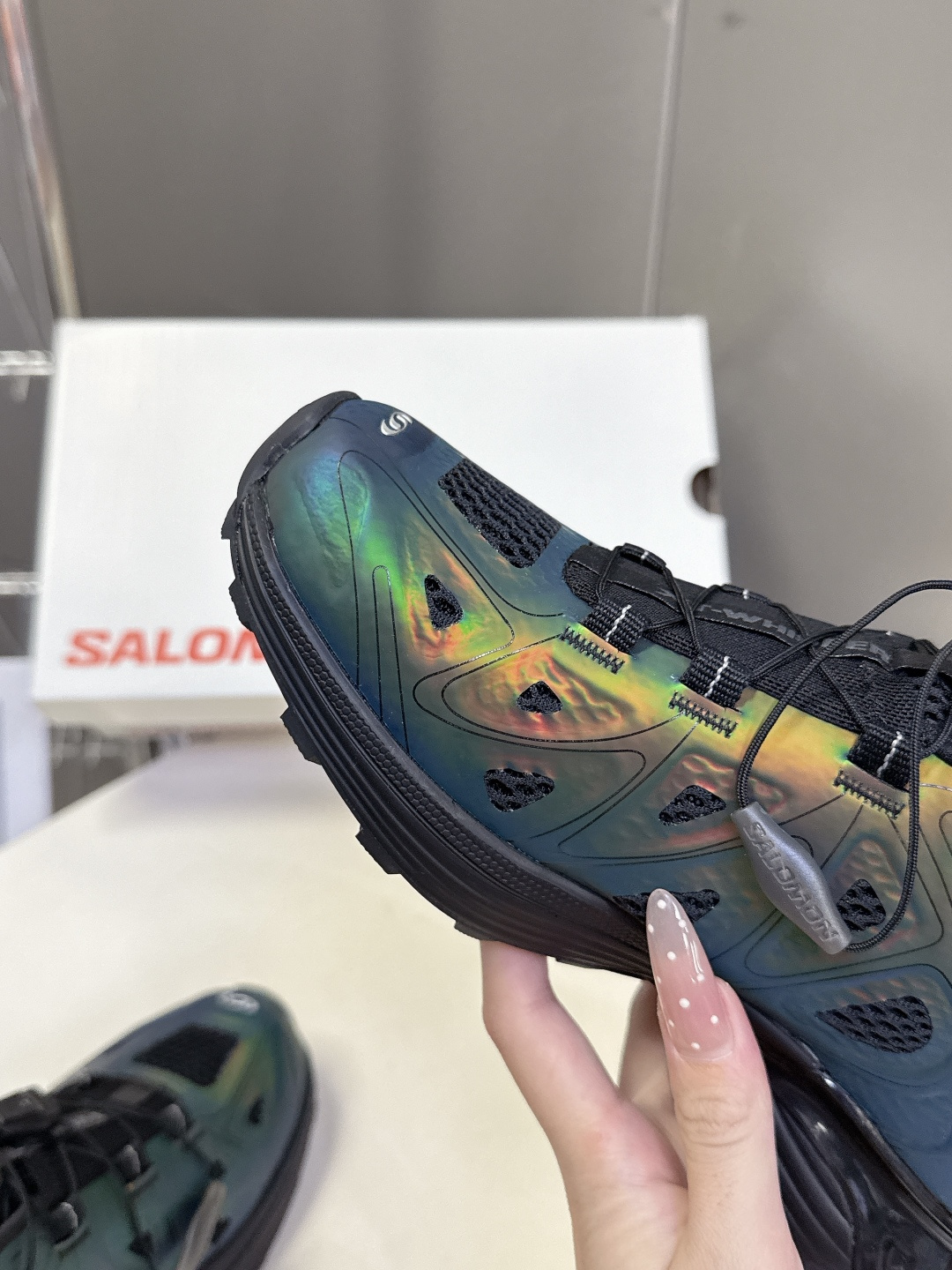 SALOMON 萨洛蒙 户外休闲 运动鞋 超多明星时尚博主种草原版购入开发 做货 全新演绎的专注于其空气