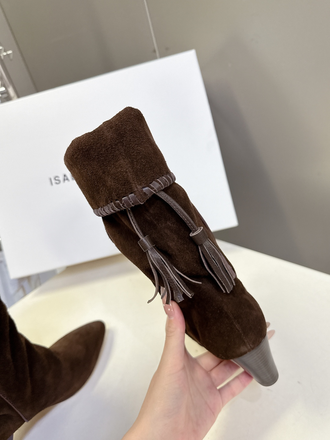 isabelmarant伊莎贝尔秋冬最新款复古靴 超多明星时尚博主种草 这几年超流行简约老钱风 简简单单