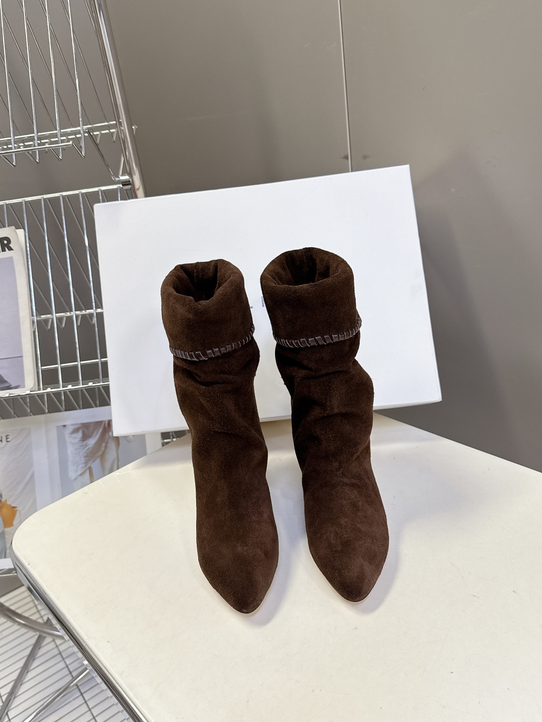 isabelmarant伊莎贝尔秋冬最新款复古靴 超多明星时尚博主种草 这几年超流行简约老钱风 简简单单