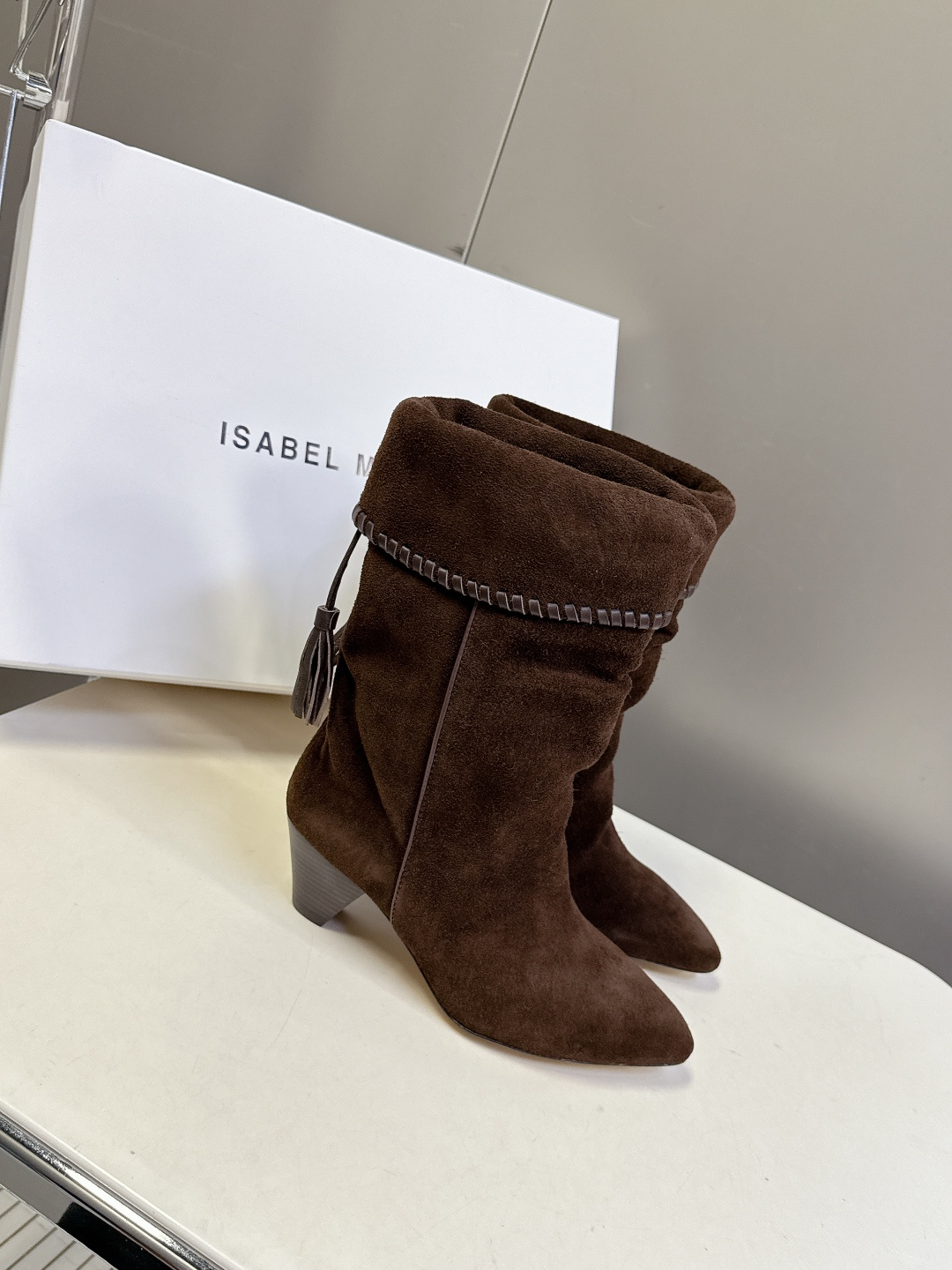 isabelmarant伊莎贝尔秋冬最新款复古靴 超多明星时尚博主种草 这几年超流行简约老钱风 简简单单