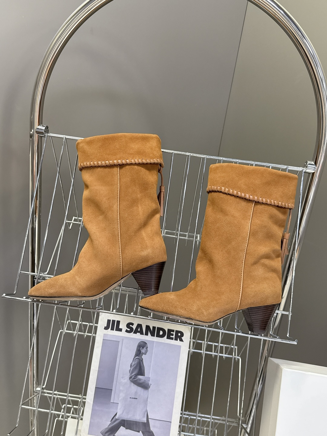 isabelmarant伊莎贝尔秋冬最新款复古靴 超多明星时尚博主种草 这几年超流行简约老钱风 简简单单