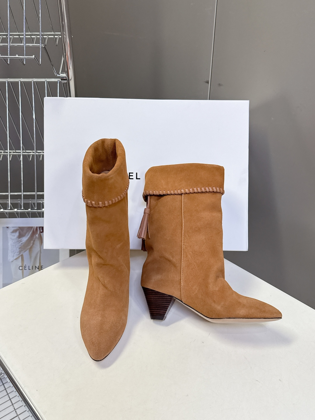 isabelmarant伊莎贝尔秋冬最新款复古靴 超多明星时尚博主种草 这几年超流行简约老钱风 简简单单