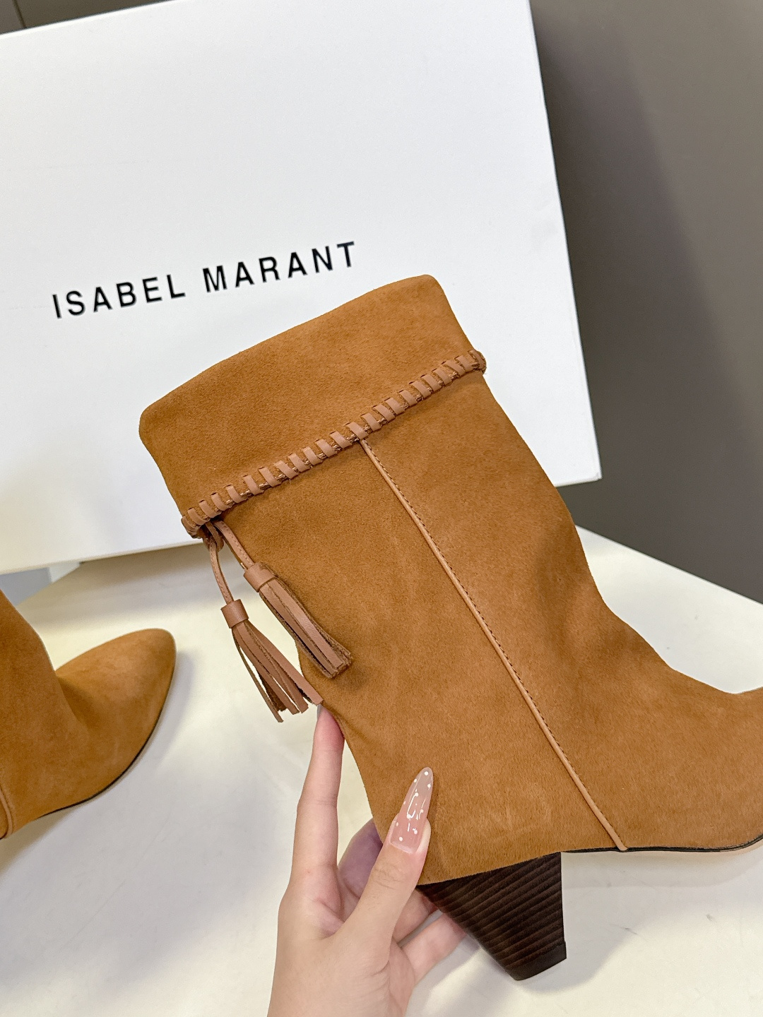 isabelmarant伊莎贝尔秋冬最新款复古靴 超多明星时尚博主种草 这几年超流行简约老钱风 简简单单