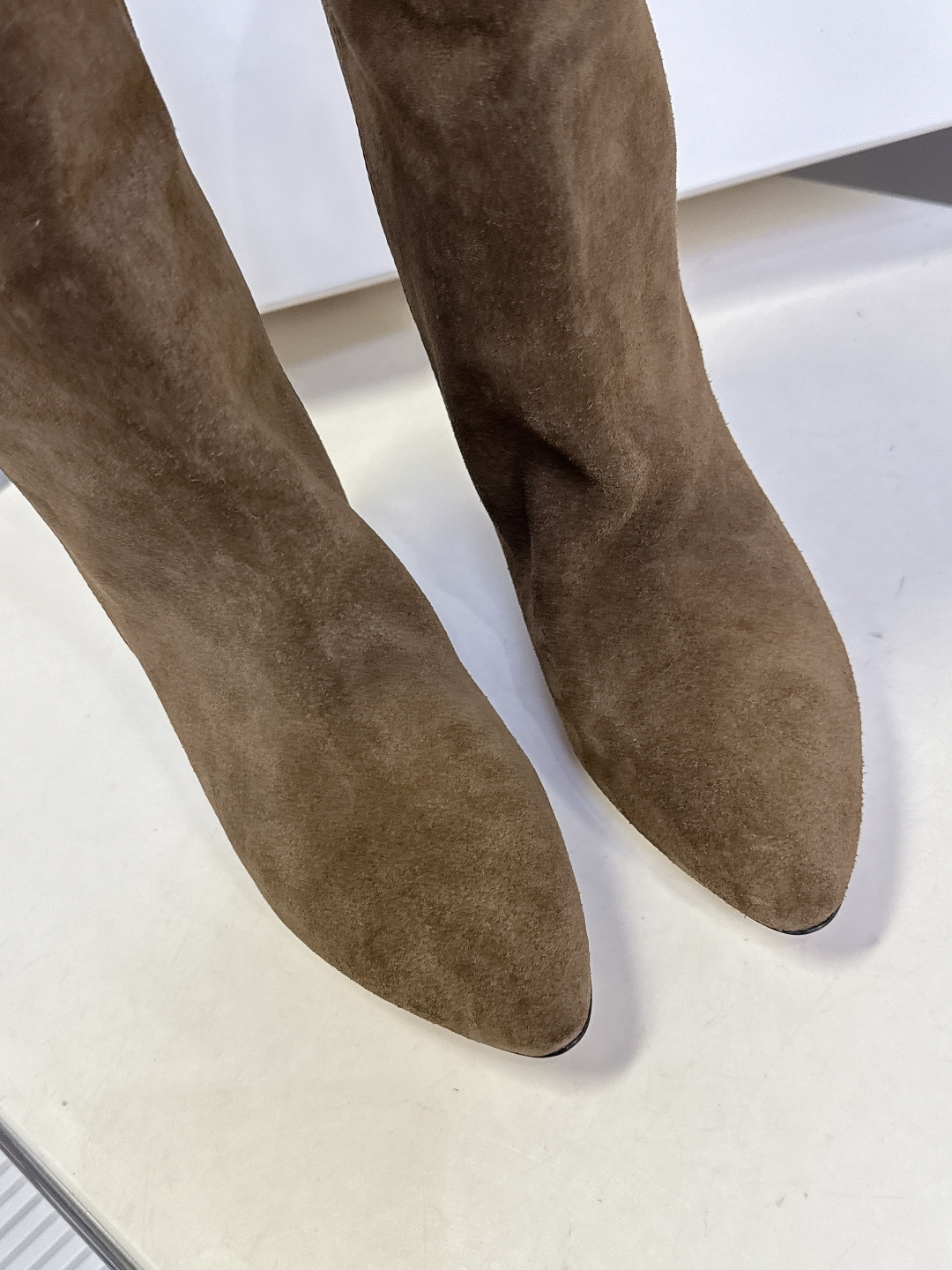 isabelmarant伊莎贝尔秋冬最新款复古靴 超多明星时尚博主种草 这几年超流行简约老钱风 简简单单