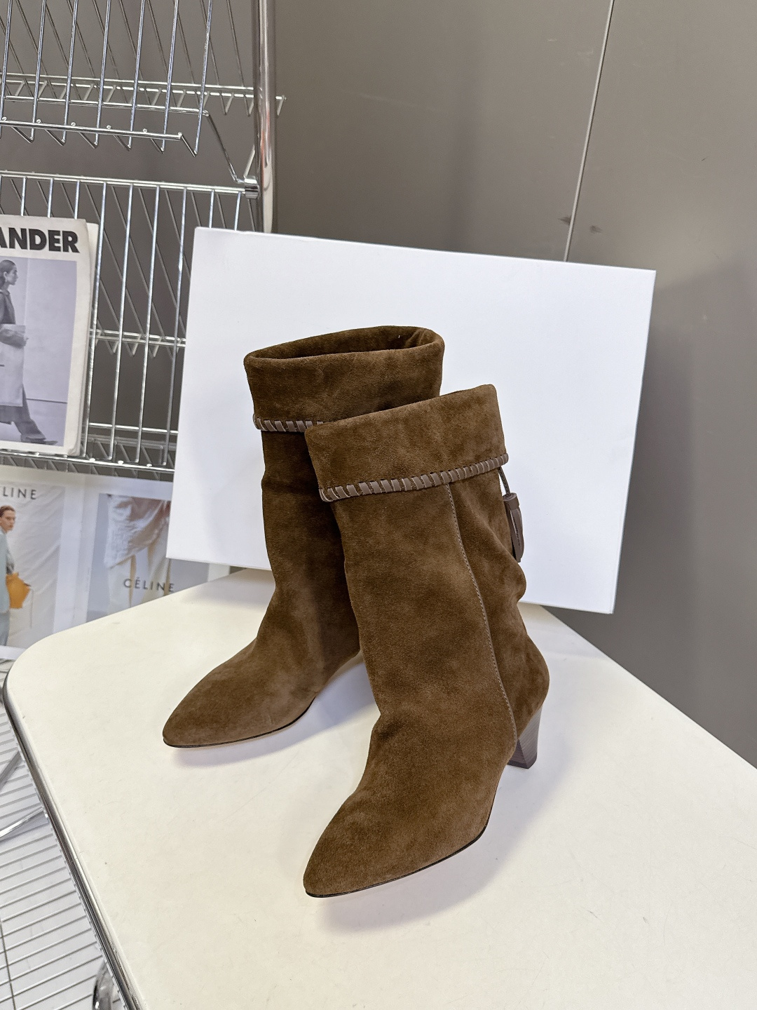 isabelmarant伊莎贝尔秋冬最新款复古靴 超多明星时尚博主种草 这几年超流行简约老钱风 简简单单