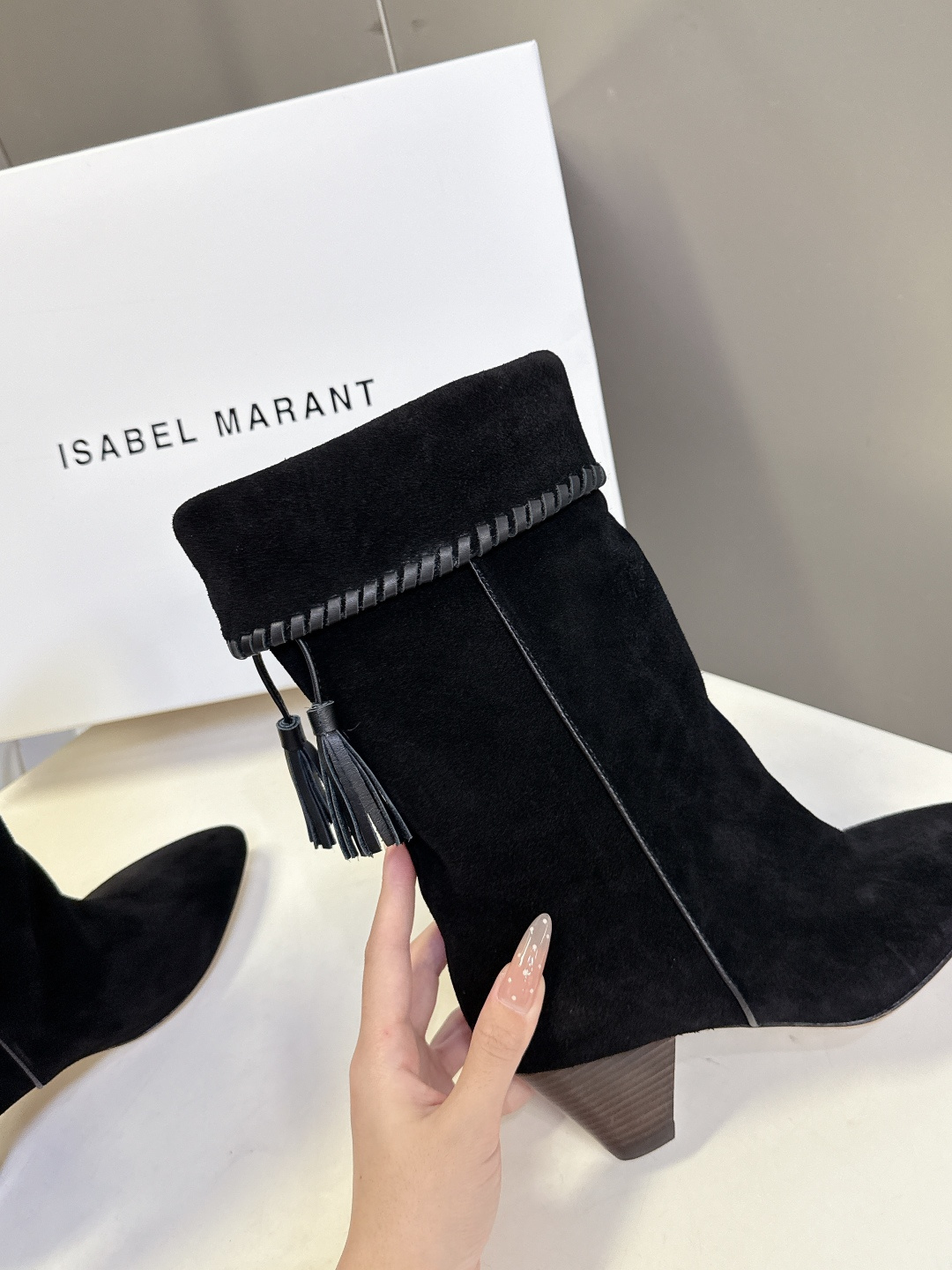 isabelmarant伊莎贝尔秋冬最新款复古靴 超多明星时尚博主种草 这几年超流行简约老钱风 简简单单