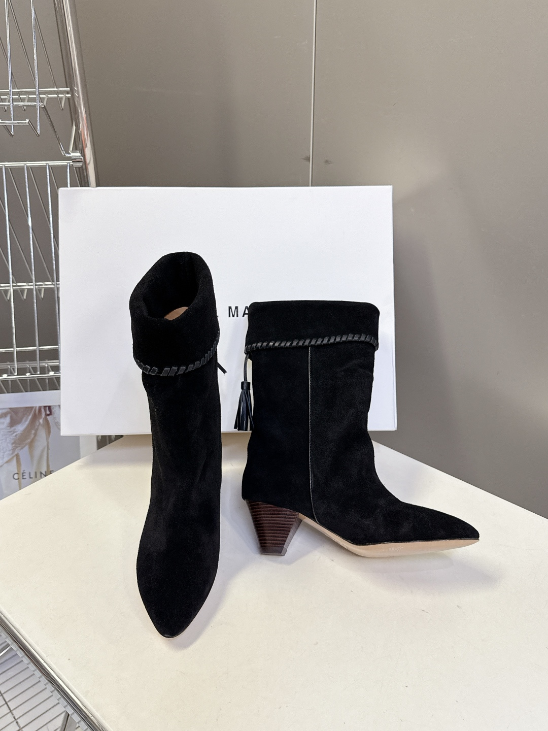 isabelmarant伊莎贝尔秋冬最新款复古靴 超多明星时尚博主种草 这几年超流行简约老钱风 简简单单