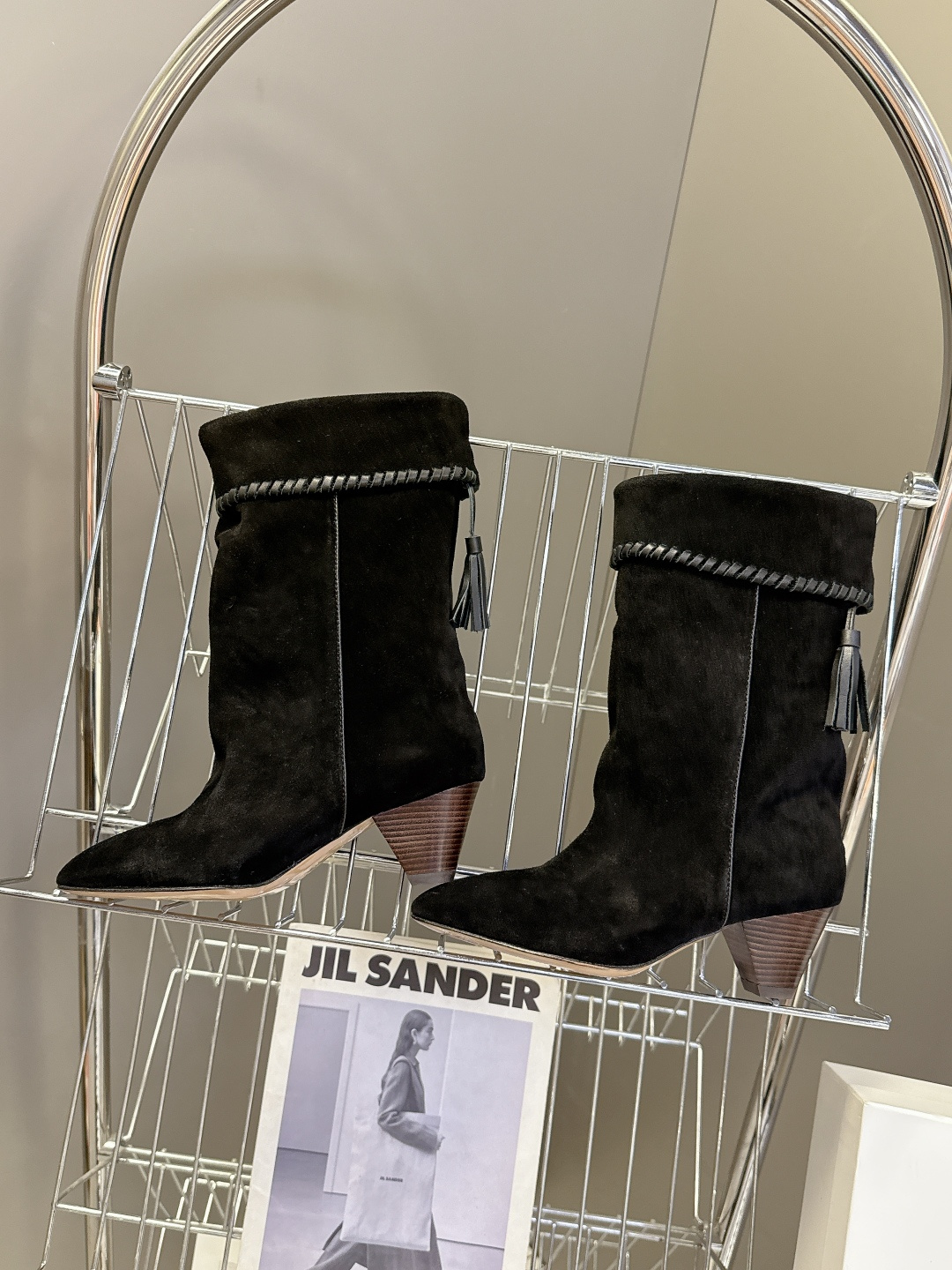 isabelmarant伊莎贝尔秋冬最新款复古靴 超多明星时尚博主种草 这几年超流行简约老钱风 简简单单