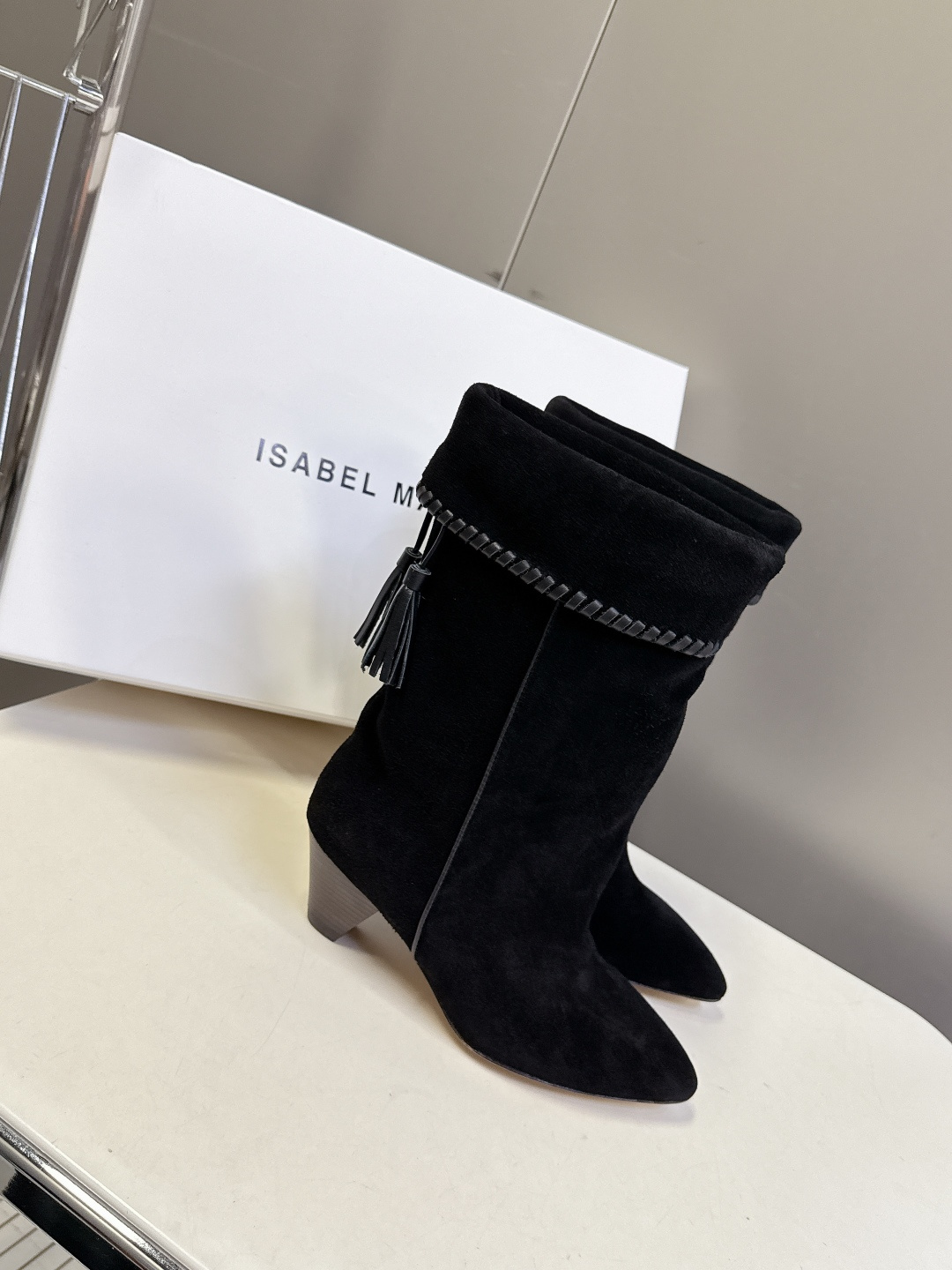 isabelmarant伊莎贝尔秋冬最新款复古靴 超多明星时尚博主种草 这几年超流行简约老钱风 简简单单