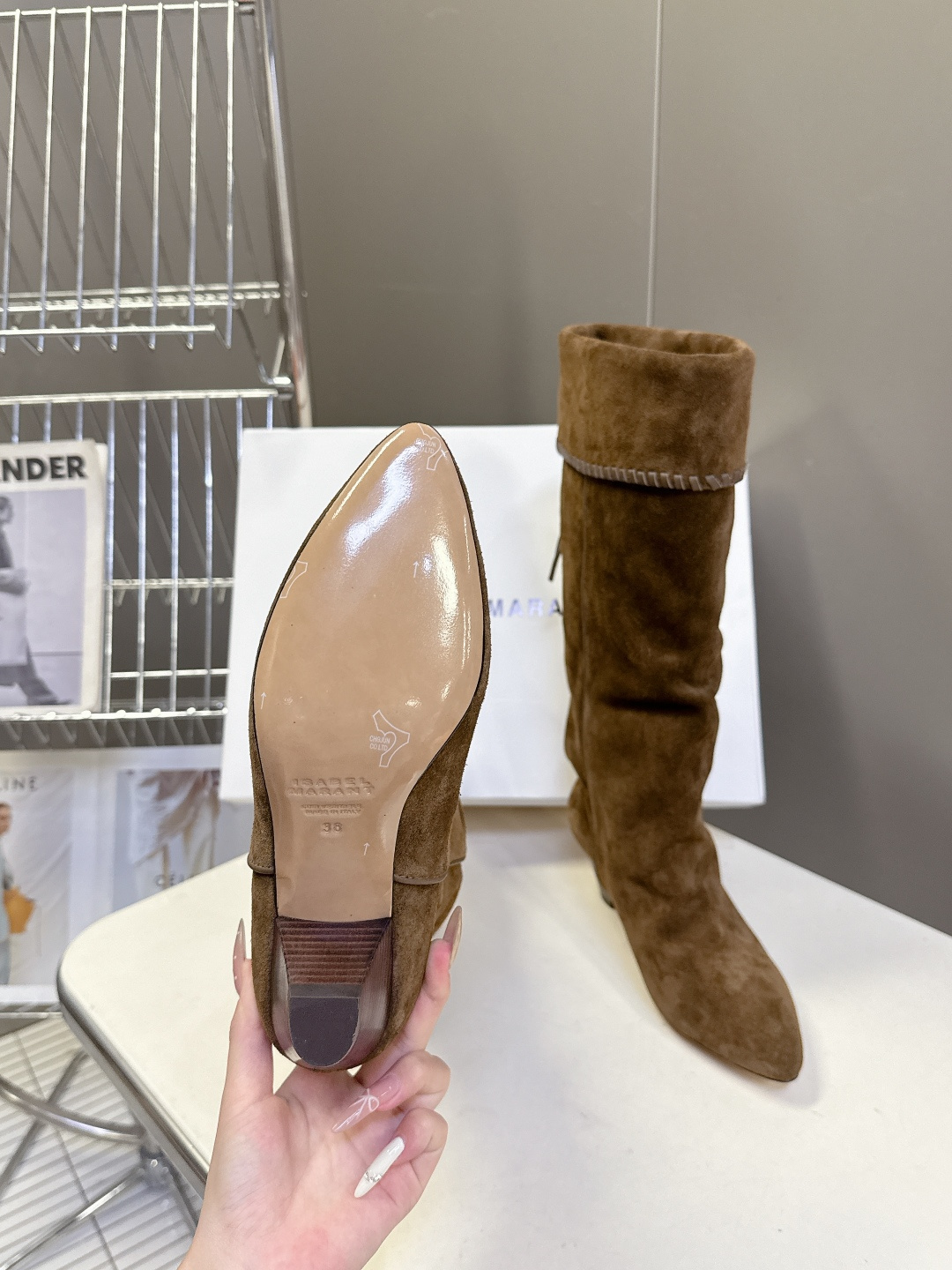 isabelmarant伊莎贝尔秋冬最新款复古靴 超多明星时尚博主种草 这几年超流行简约老钱风 简简单单