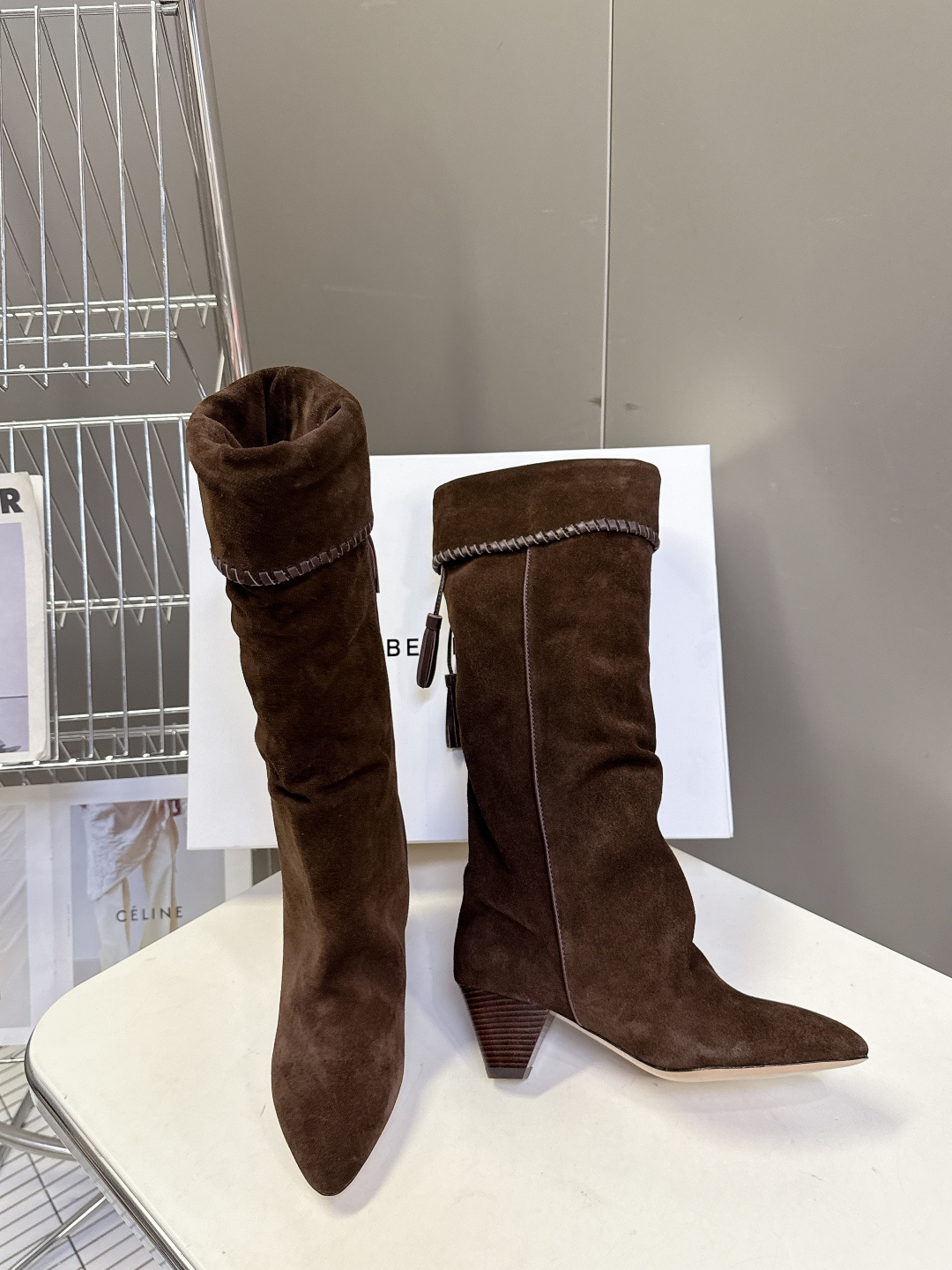 isabelmarant伊莎贝尔秋冬最新款复古靴 超多明星时尚博主种草 这几年超流行简约老钱风 简简单单