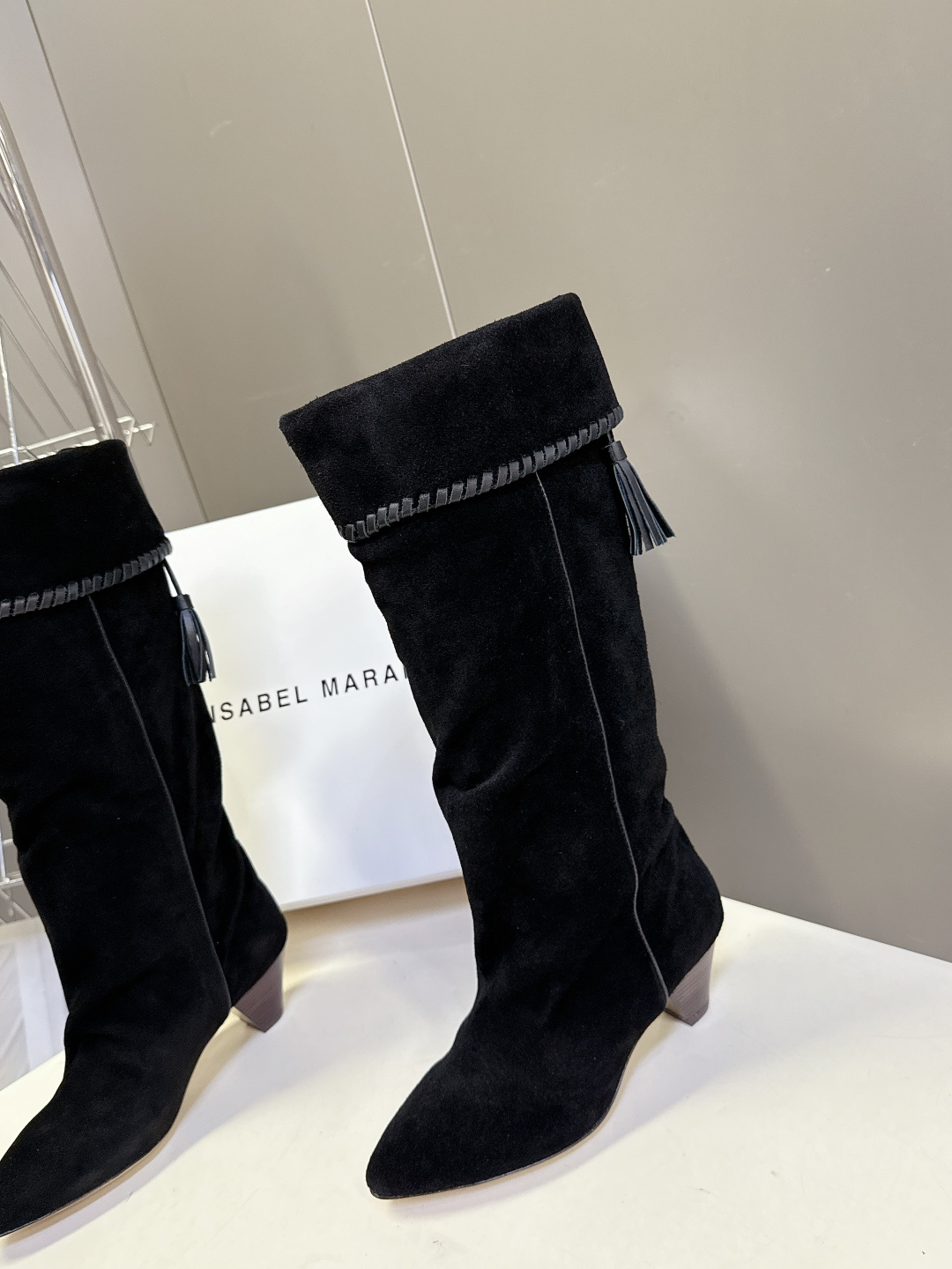 isabelmarant伊莎贝尔秋冬最新款复古靴 超多明星时尚博主种草 这几年超流行简约老钱风 简简单单