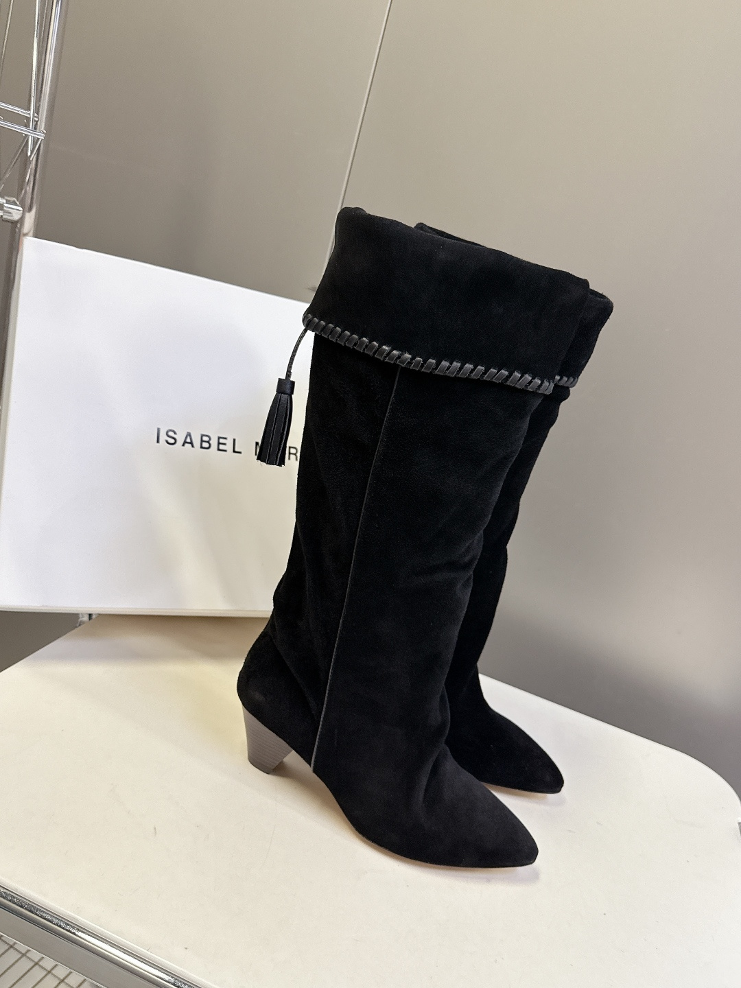 isabelmarant伊莎贝尔秋冬最新款复古靴 超多明星时尚博主种草 这几年超流行简约老钱风 简简单单