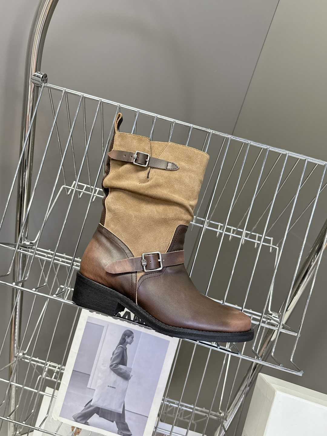 ICE DUST设计师品牌秋冬最新款复古皮靴 堆堆靴 超多明星时尚博主种草 当下最流行的型体隔板设计 结