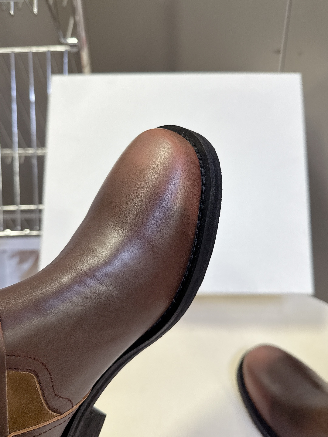 ICE DUST设计师品牌秋冬最新款复古皮靴 堆堆靴 超多明星时尚博主种草 当下最流行的型体隔板设计 结