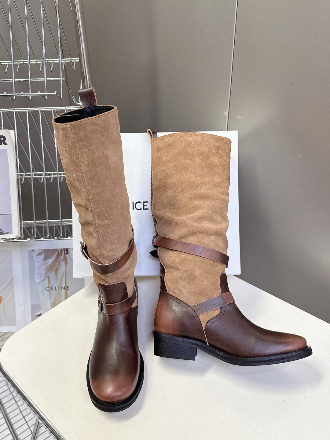 ICE DUST设计师品牌秋冬最新款复古皮靴 堆堆靴 超多明星时尚博主种草 当下最流行的型体隔板设计 结