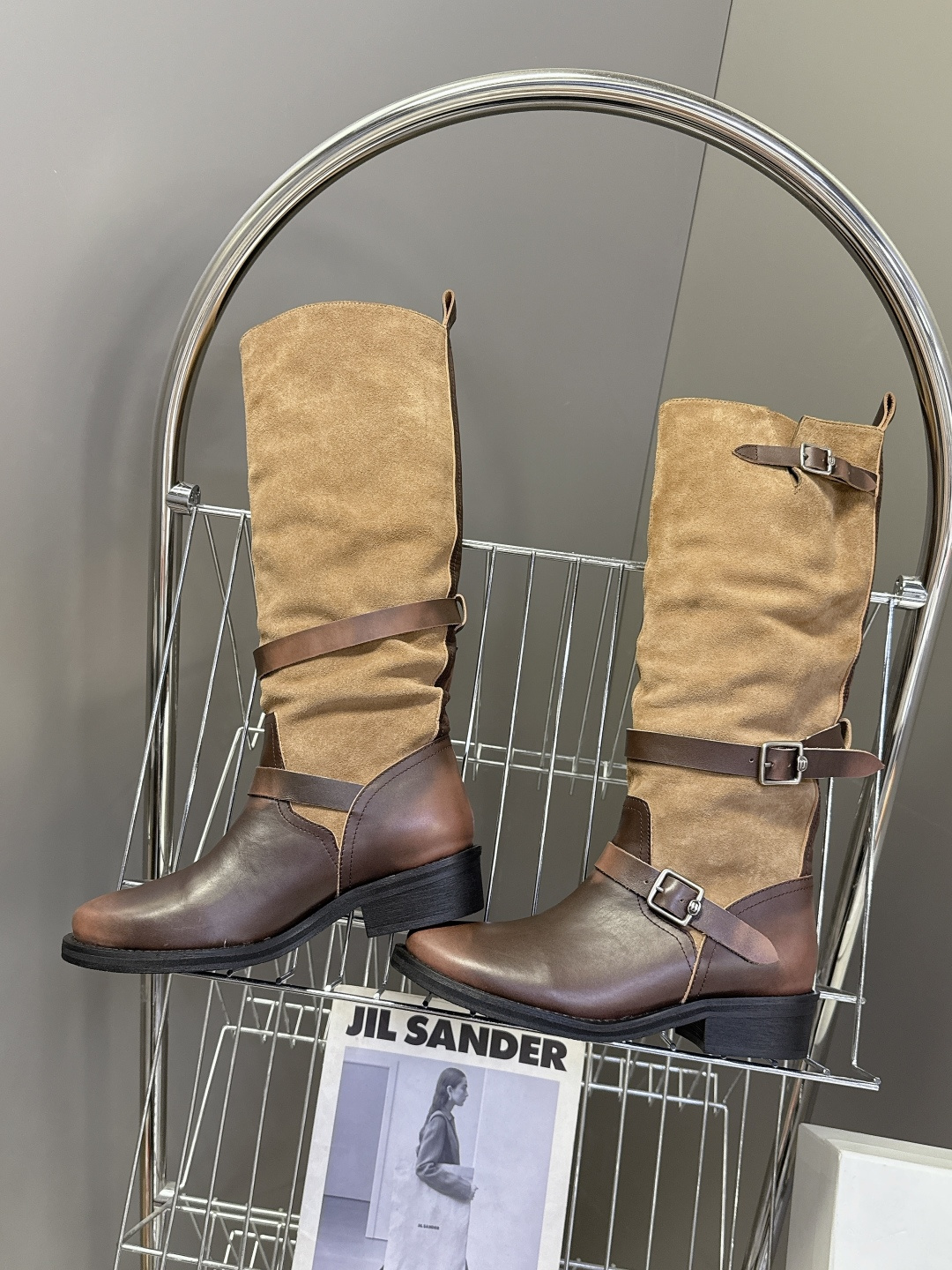 ICE DUST设计师品牌秋冬最新款复古皮靴 堆堆靴 超多明星时尚博主种草 当下最流行的型体隔板设计 结