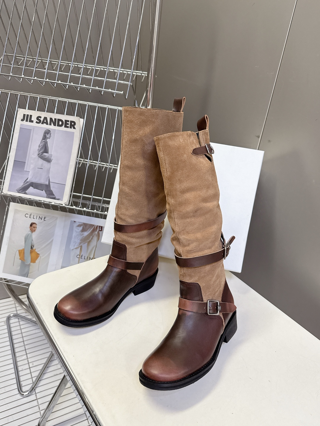 ICE DUST设计师品牌秋冬最新款复古皮靴 堆堆靴 超多明星时尚博主种草 当下最流行的型体隔板设计 结