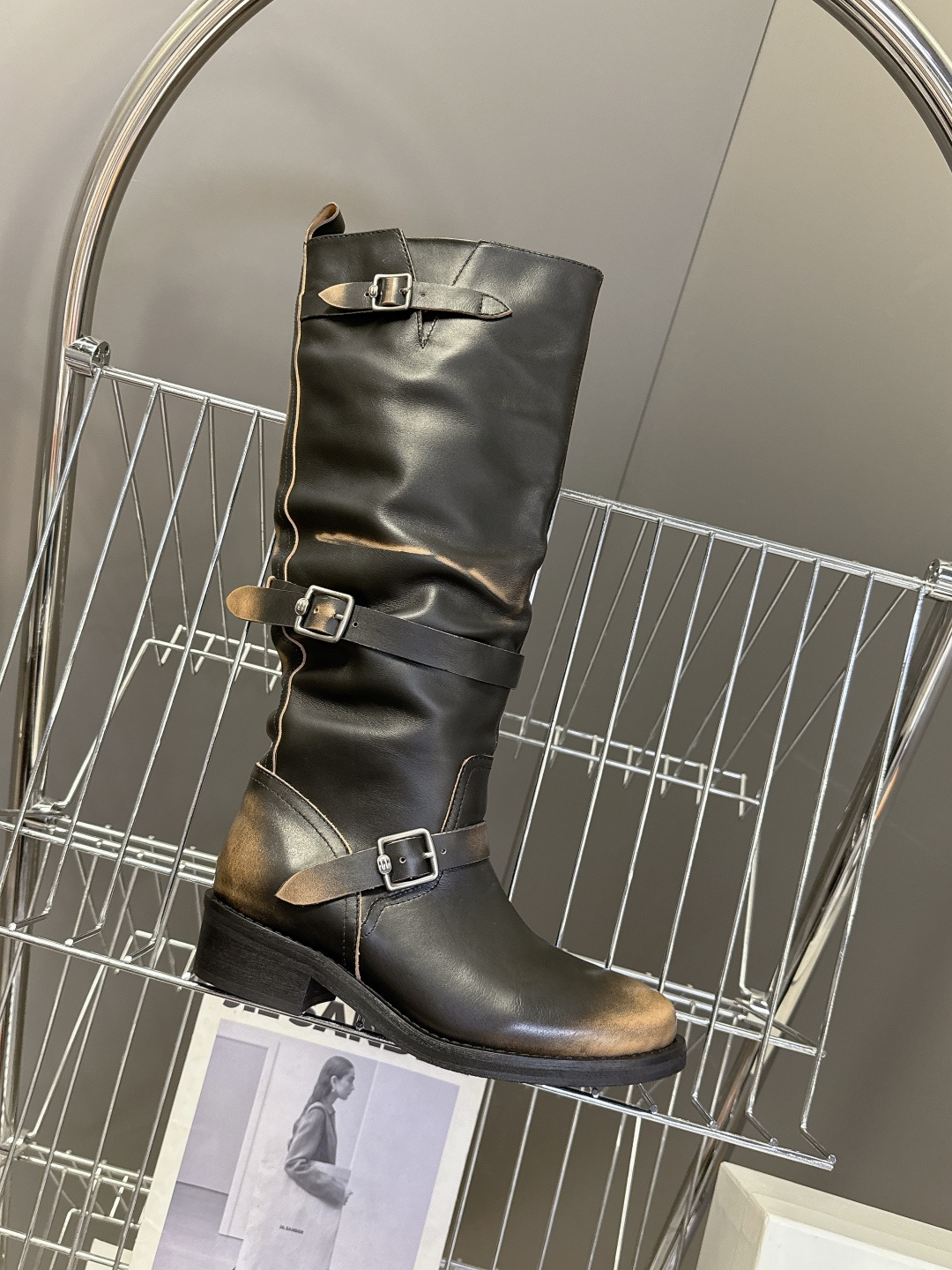 ICE DUST设计师品牌秋冬最新款复古皮靴 堆堆靴 超多明星时尚博主种草 当下最流行的型体隔板设计 结