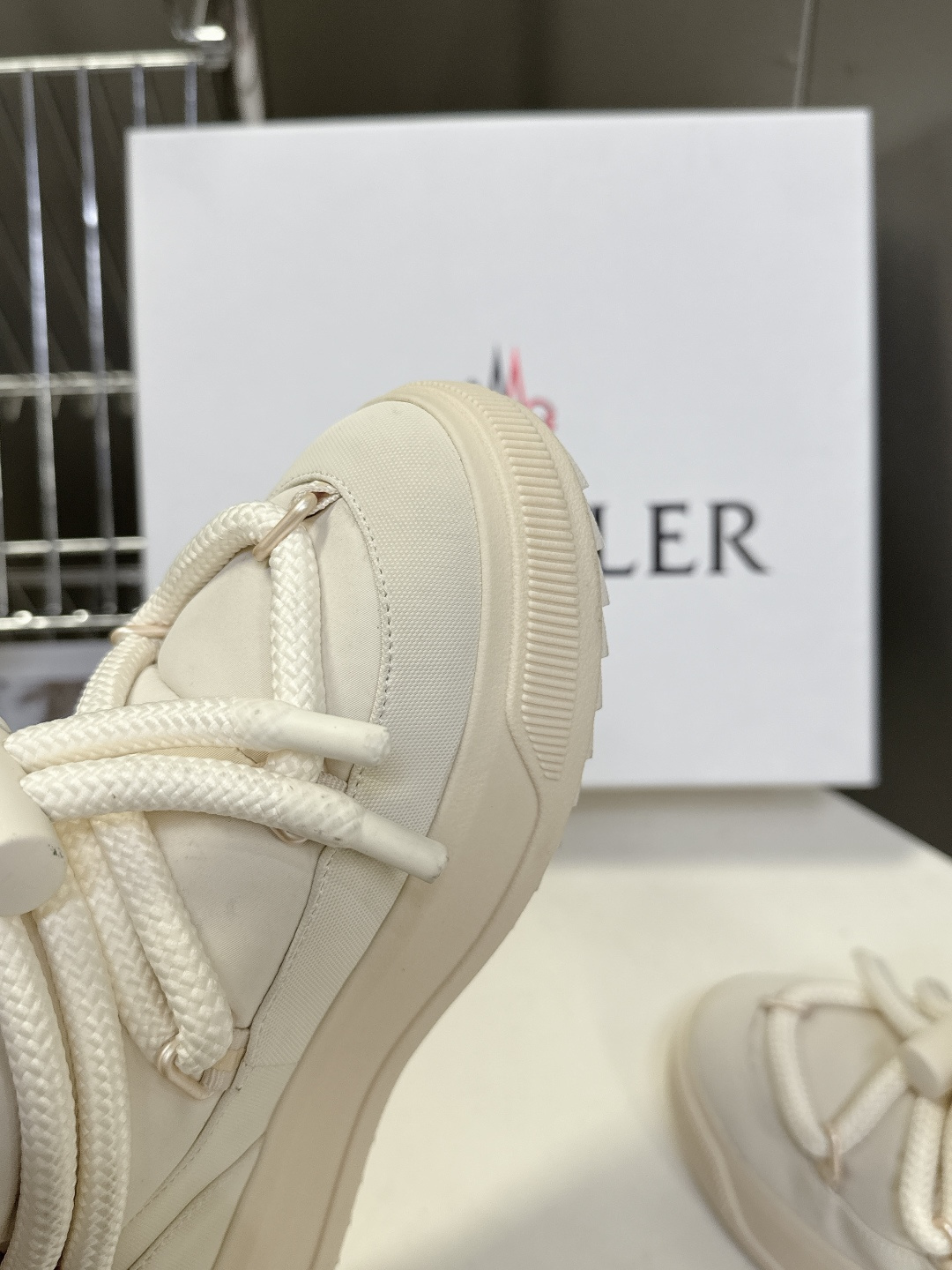 Moncler蒙口2025秋冬最新款雪地靴 奢华与功能的完美融合 行走的羽绒服:防水尼龙+加绒内里，-1