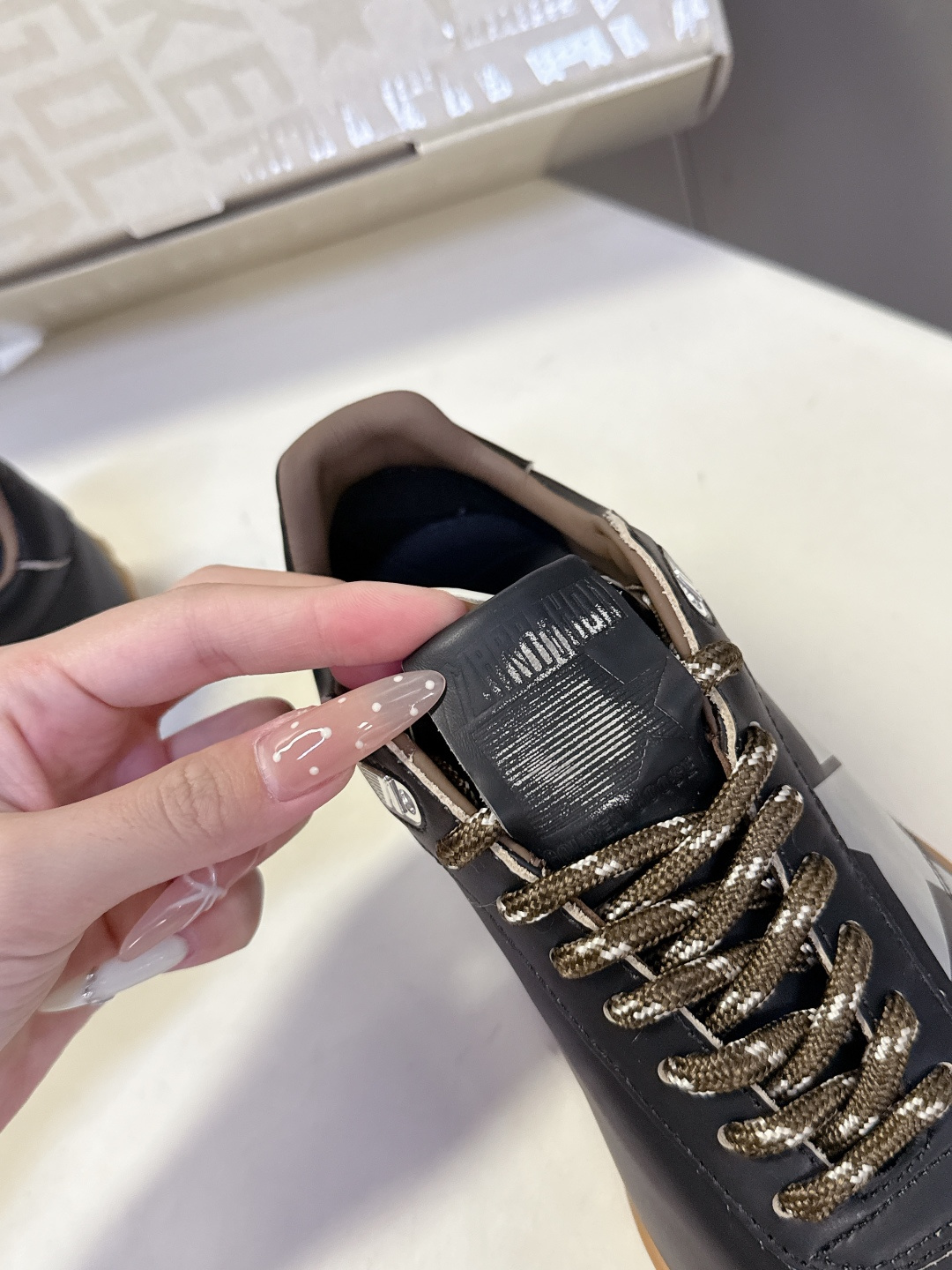 Golden Goose最新款GGDB休闲鞋 德训鞋 明星私服上脚示范 ×就是这么百搭 当下最流行的薄底