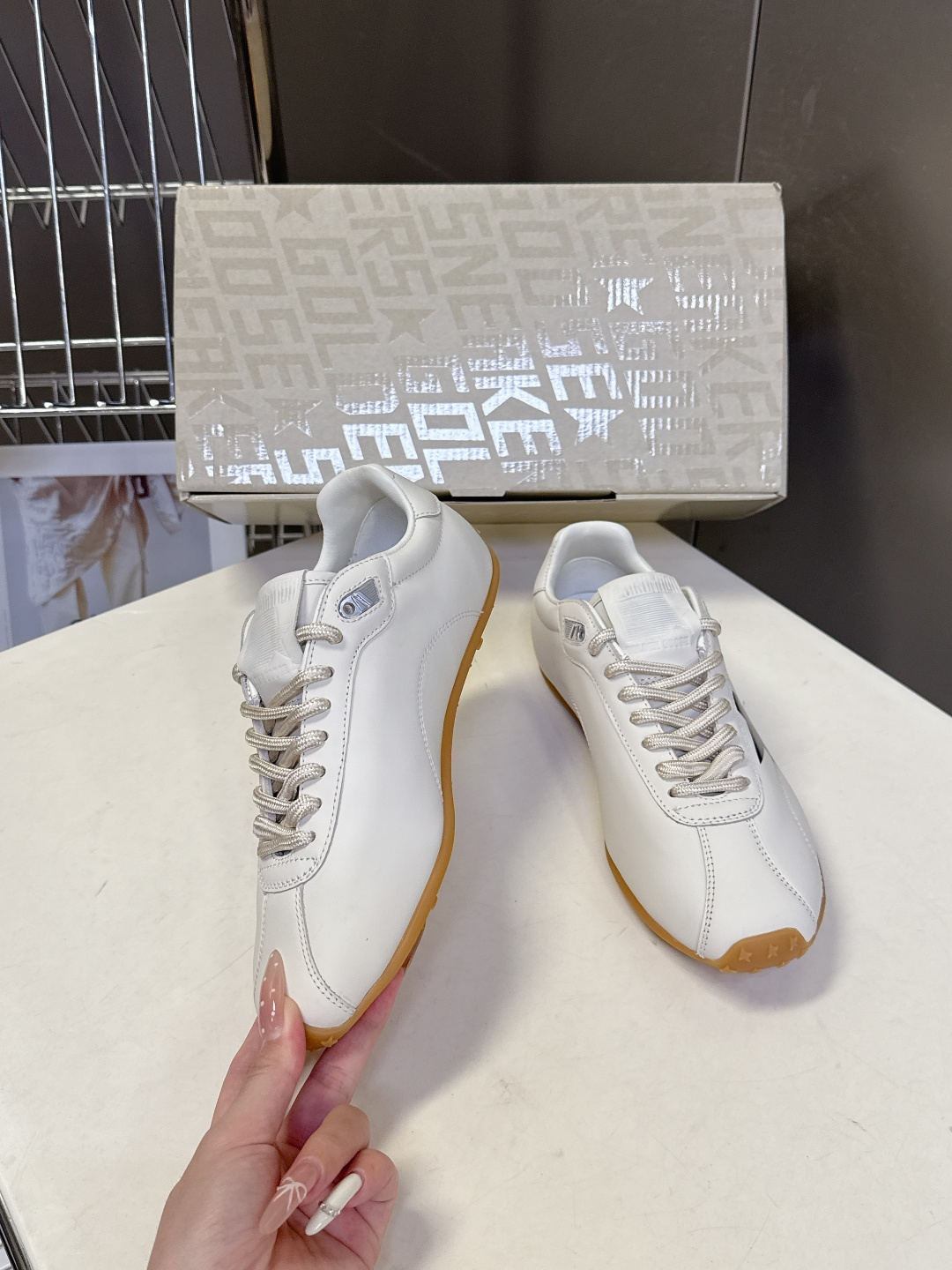 Golden Goose最新款GGDB休闲鞋 德训鞋 明星私服上脚示范 ×就是这么百搭 当下最流行的薄底