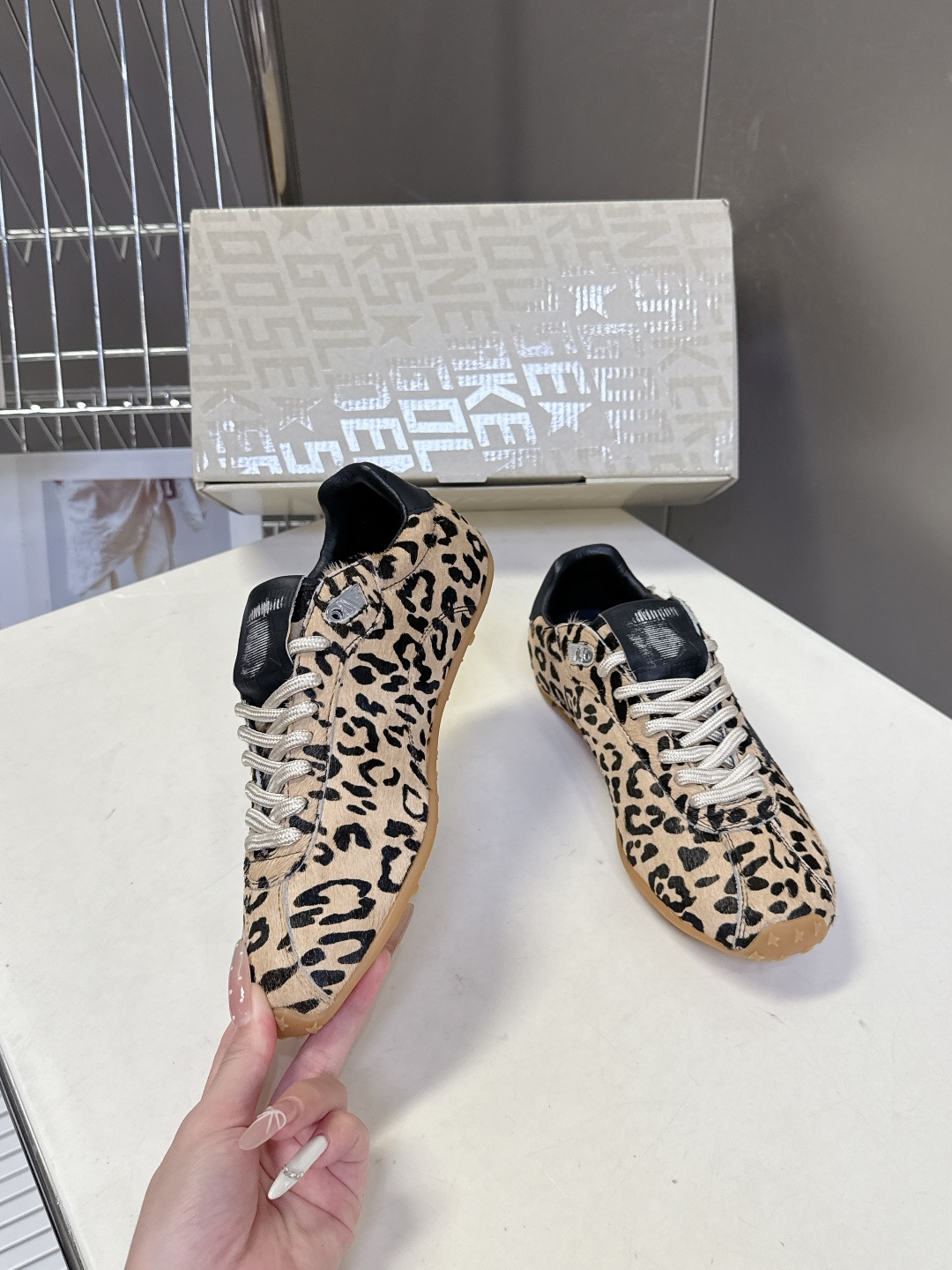 Golden Goose最新款GGDB休闲鞋 德训鞋 明星私服上脚示范 ×就是这么百搭 当下最流行的薄底