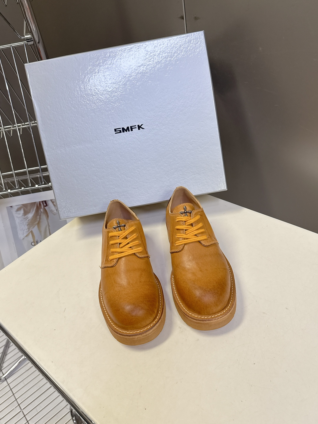 SMFK潮牌十字架秋冬最新款水洗皮鞋 牛仔靴 短靴超多明星网红种草 简约的设计 十字架logo点缀 品牌